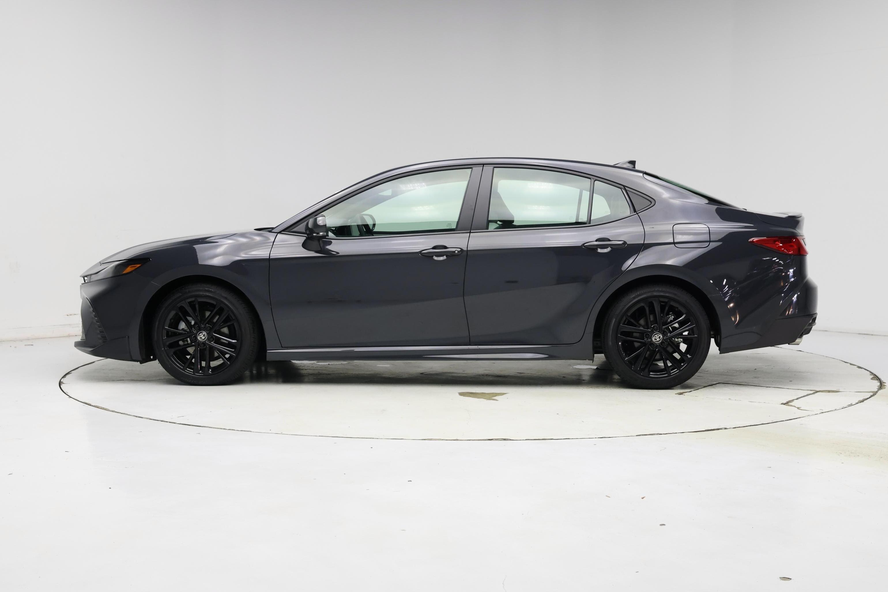 Thumbnail: 2026 Toyota Camry - 3