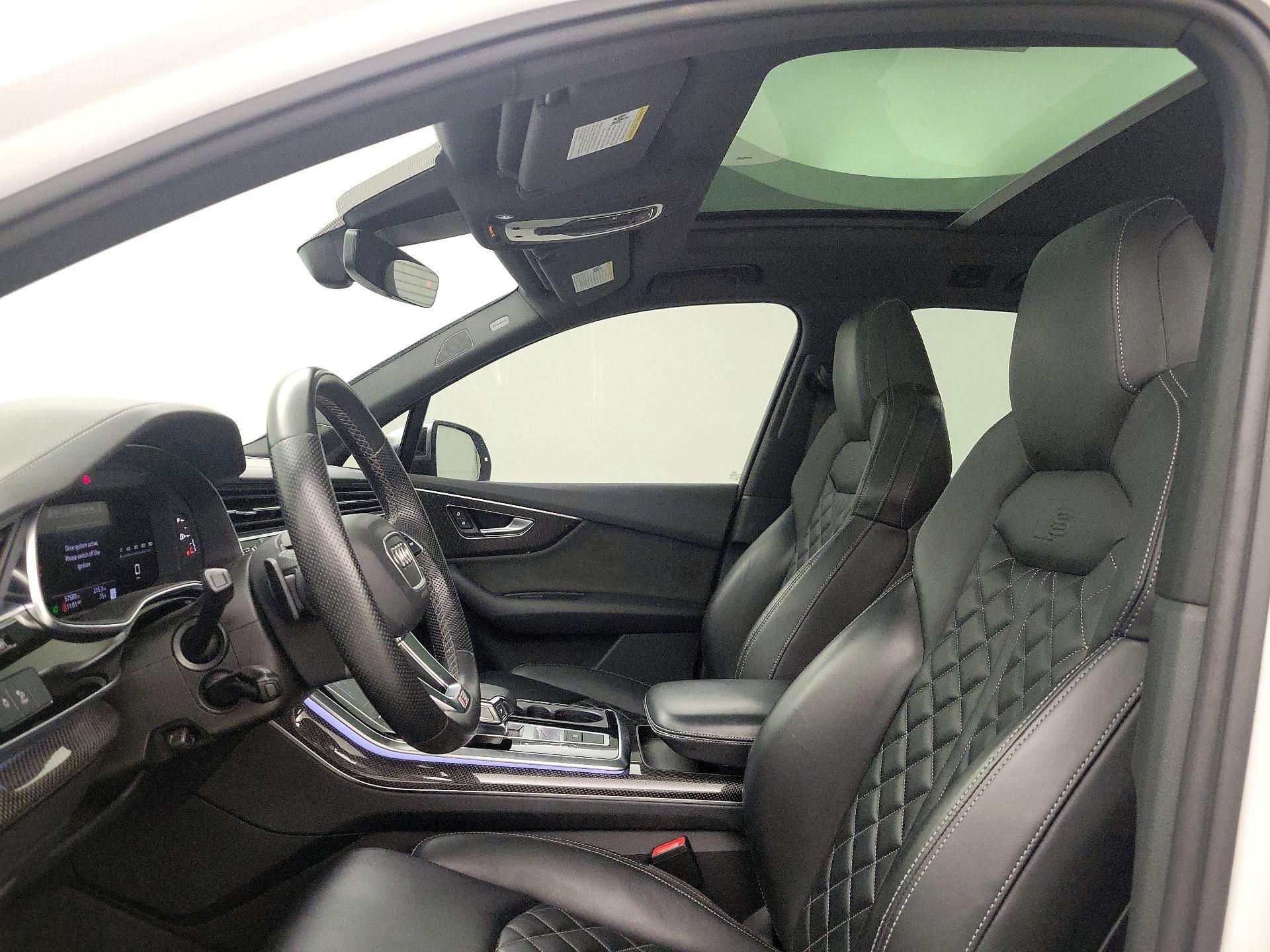 Thumbnail: 2021 Audi SQ7 - 19