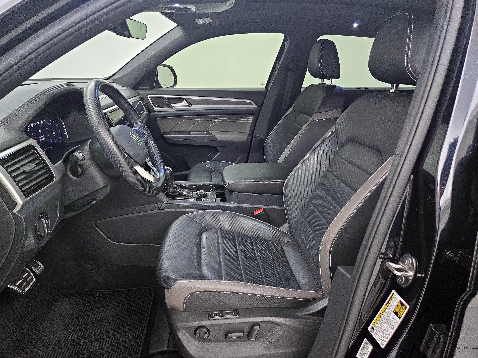Thumbnail: 2023 Volkswagen Atlas - 11