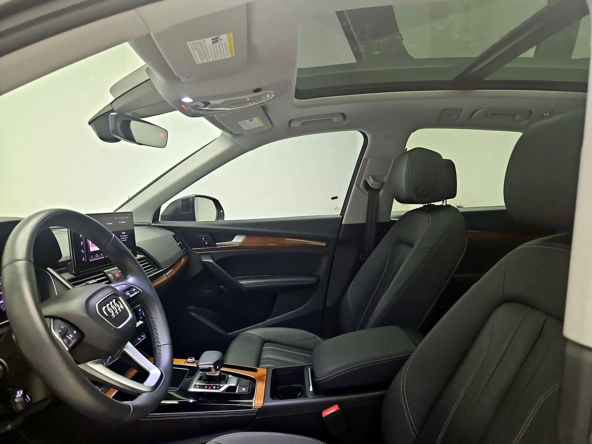 Thumbnail: 2022 Audi Q5 - 19