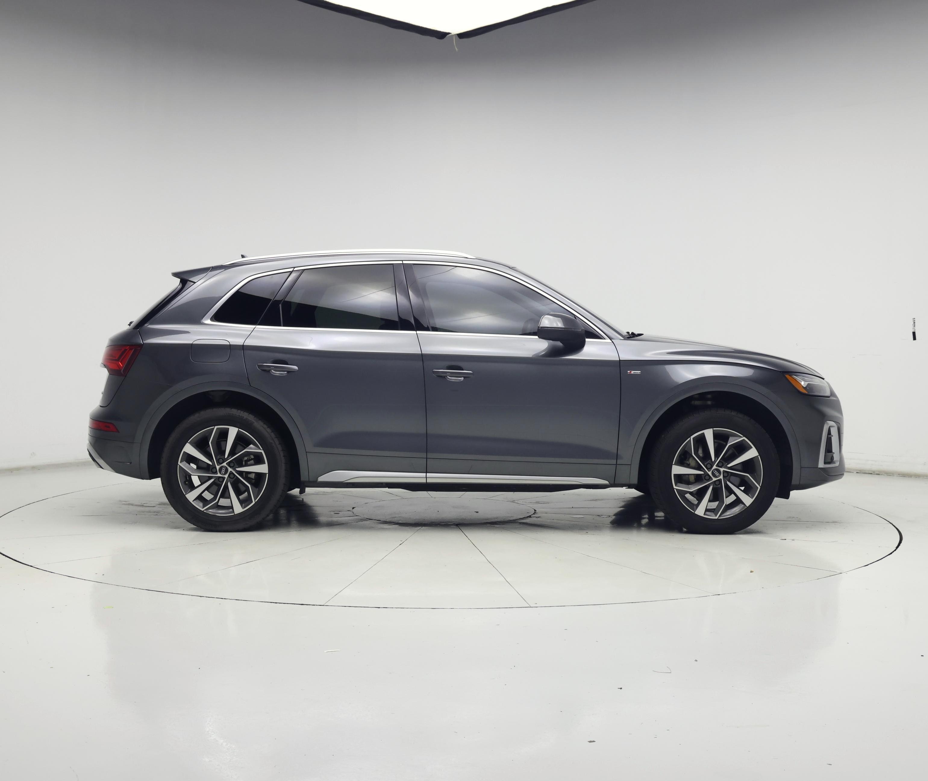 Thumbnail: 2022 Audi Q5 - 7
