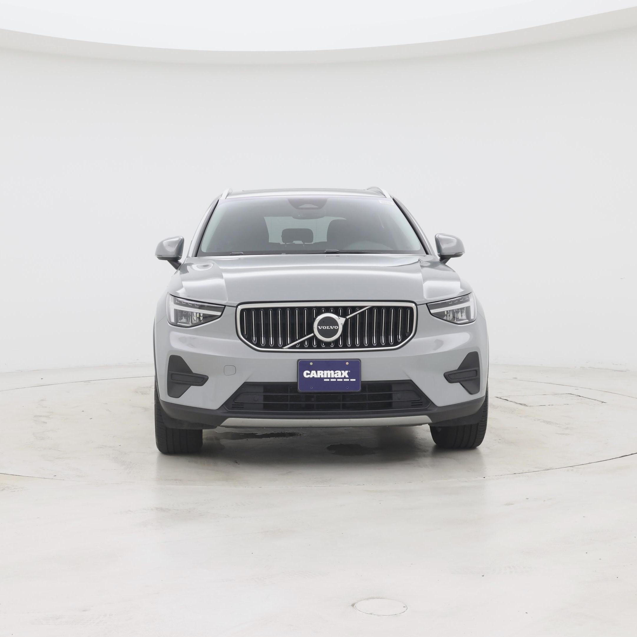 Thumbnail: 2025 Volvo XC40 - 5