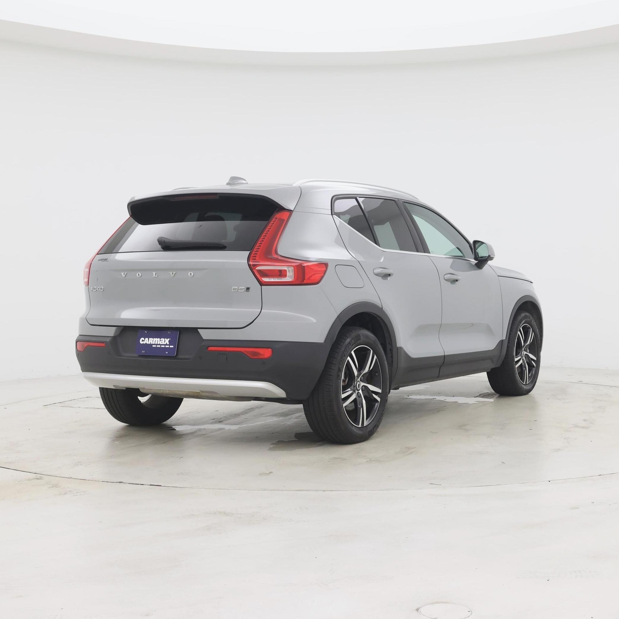 Thumbnail: 2025 Volvo XC40 - 8
