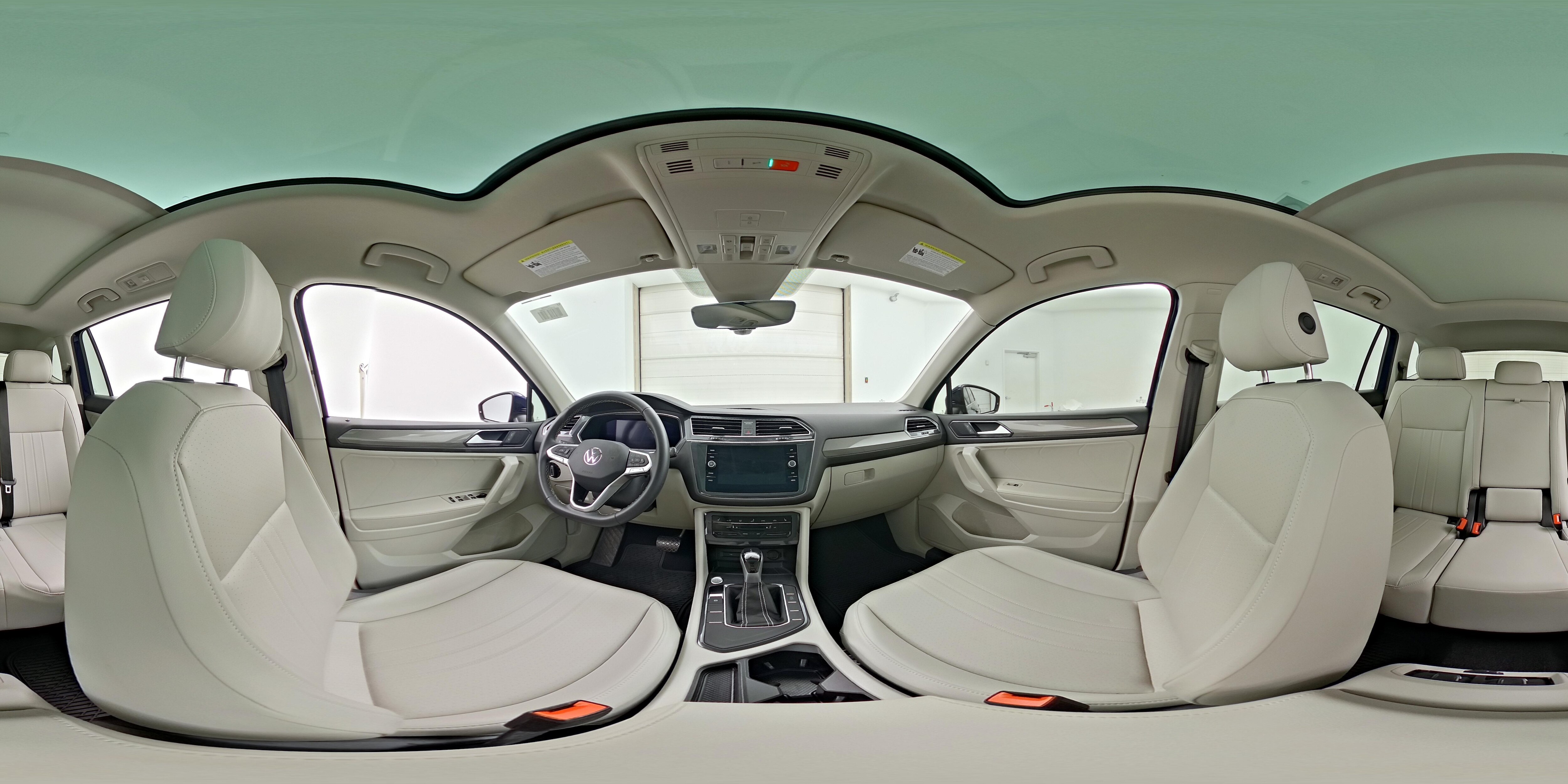2023 Volkswagen Tiguan SE - Photo 26