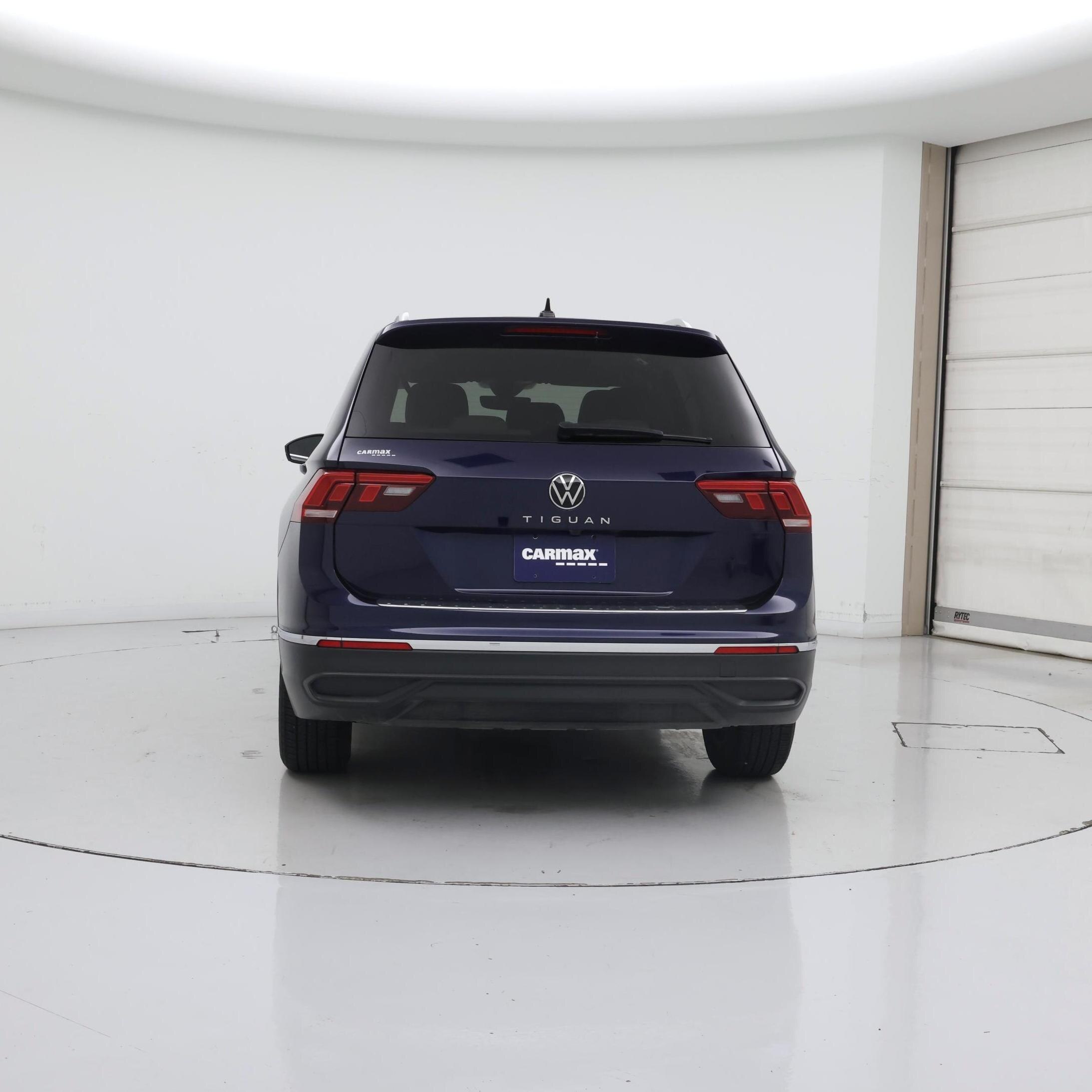 Thumbnail: 2023 Volkswagen Tiguan - 6