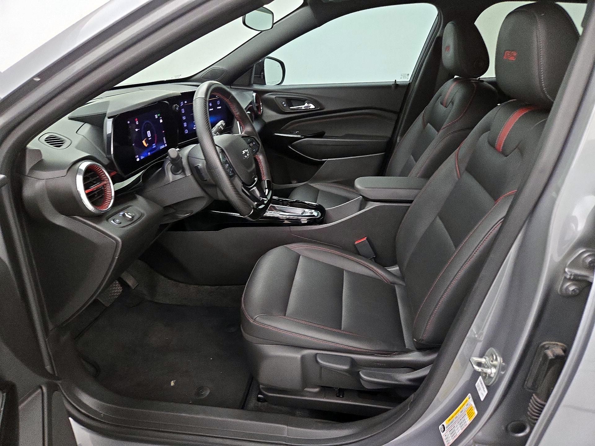 Thumbnail: 2025 Chevrolet Trax - 11