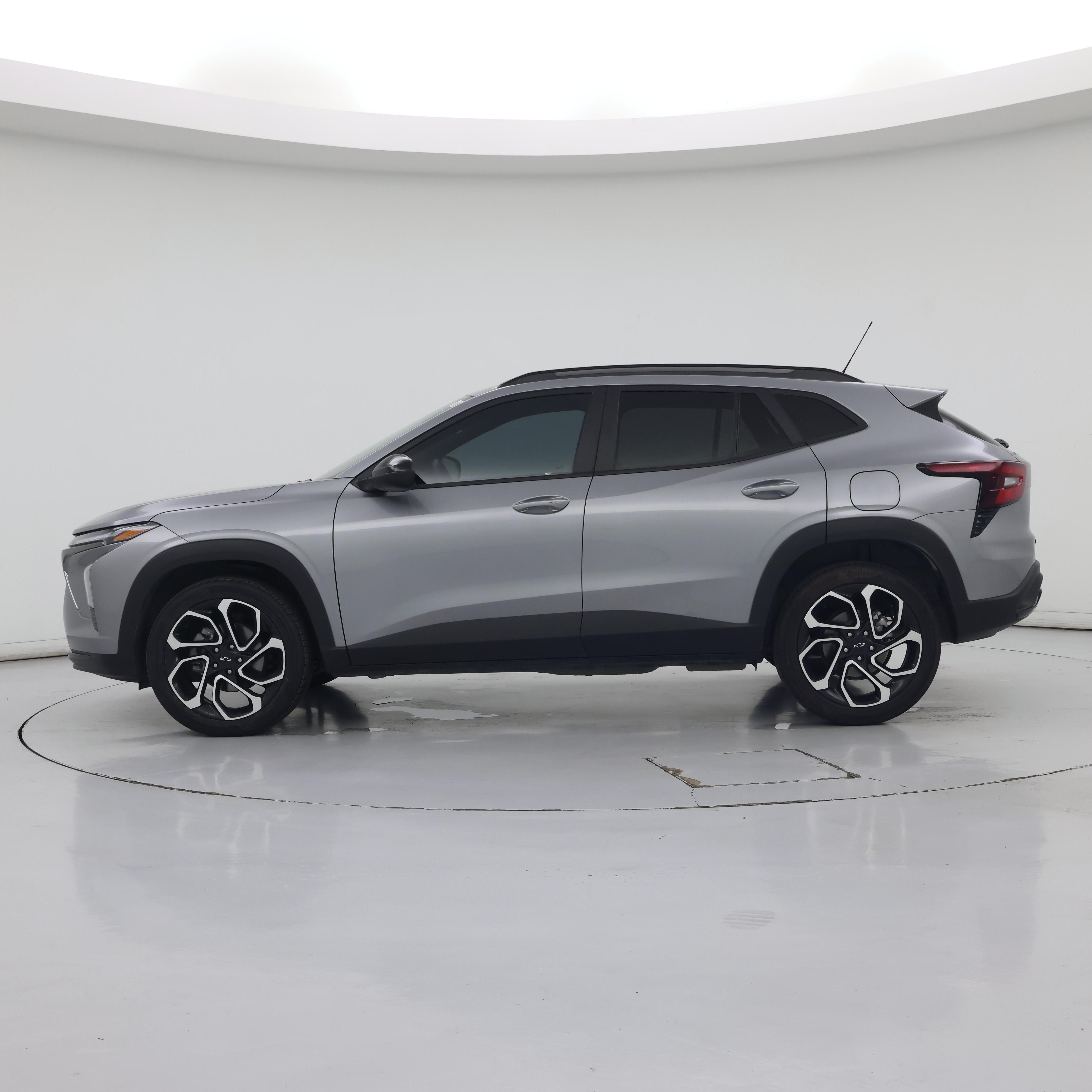 Thumbnail: 2025 Chevrolet Trax - 3