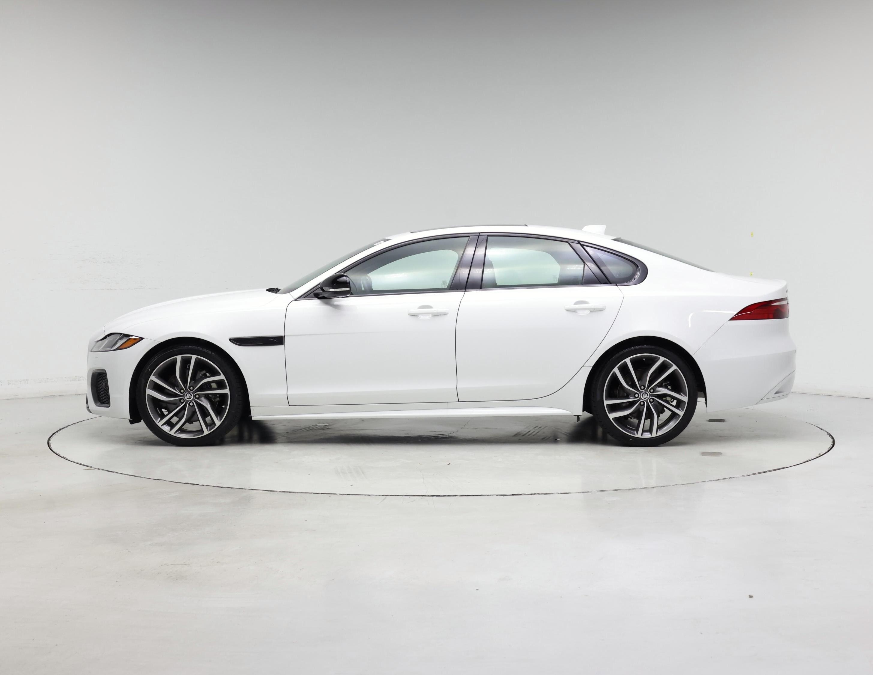 Thumbnail: 2024 Jaguar XF - 3