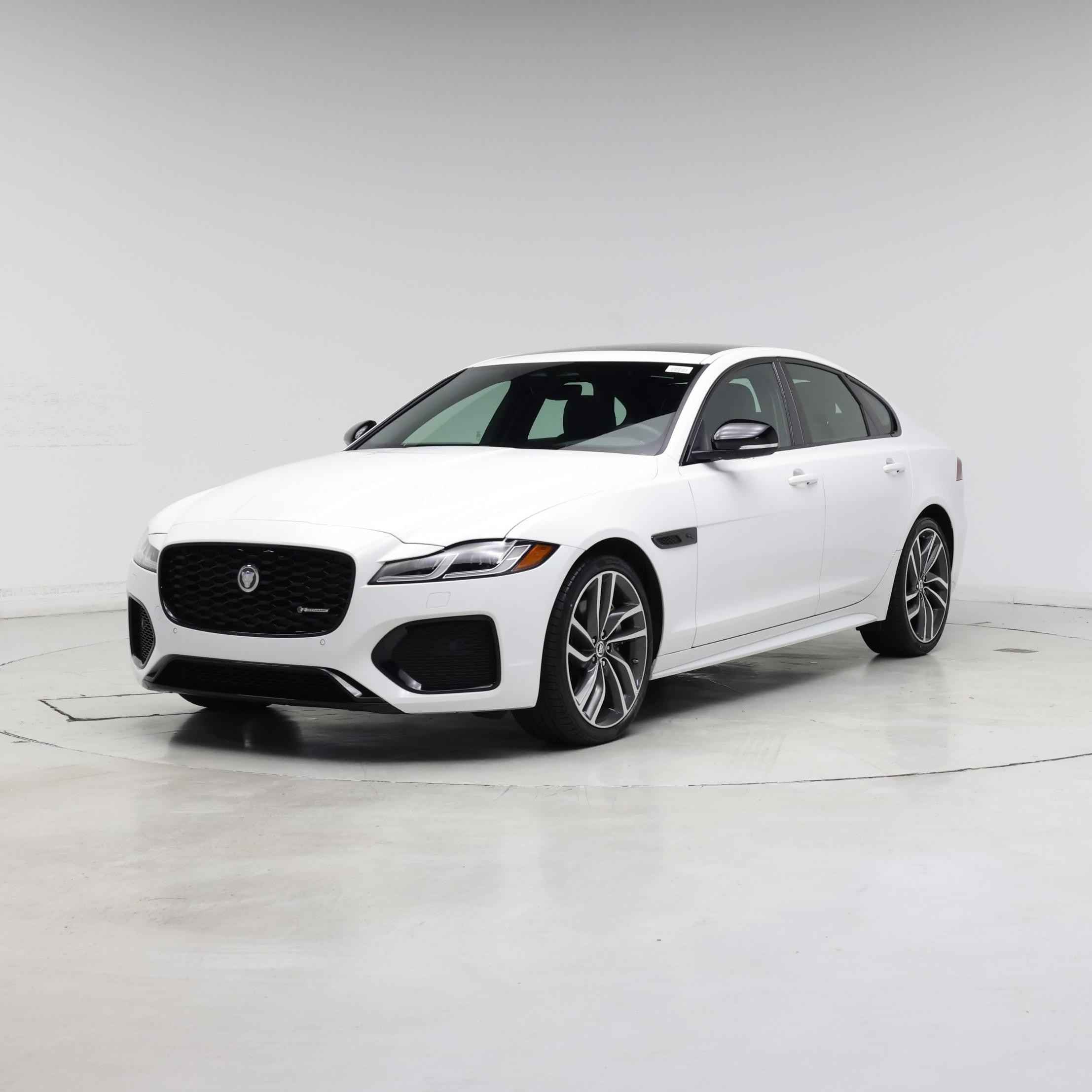 Thumbnail: 2024 Jaguar XF - 4