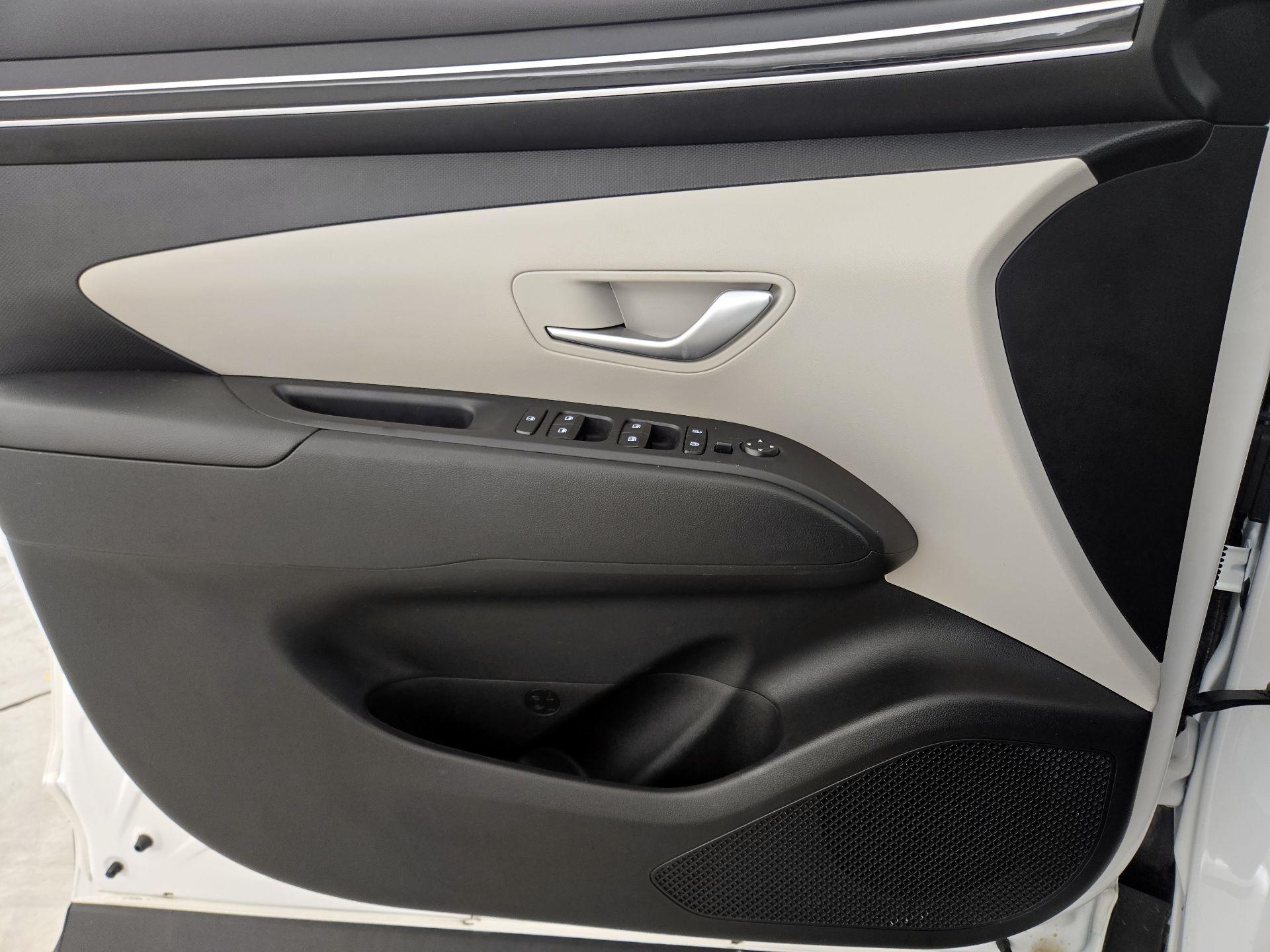 Thumbnail: 2024 Hyundai Tucson - 12