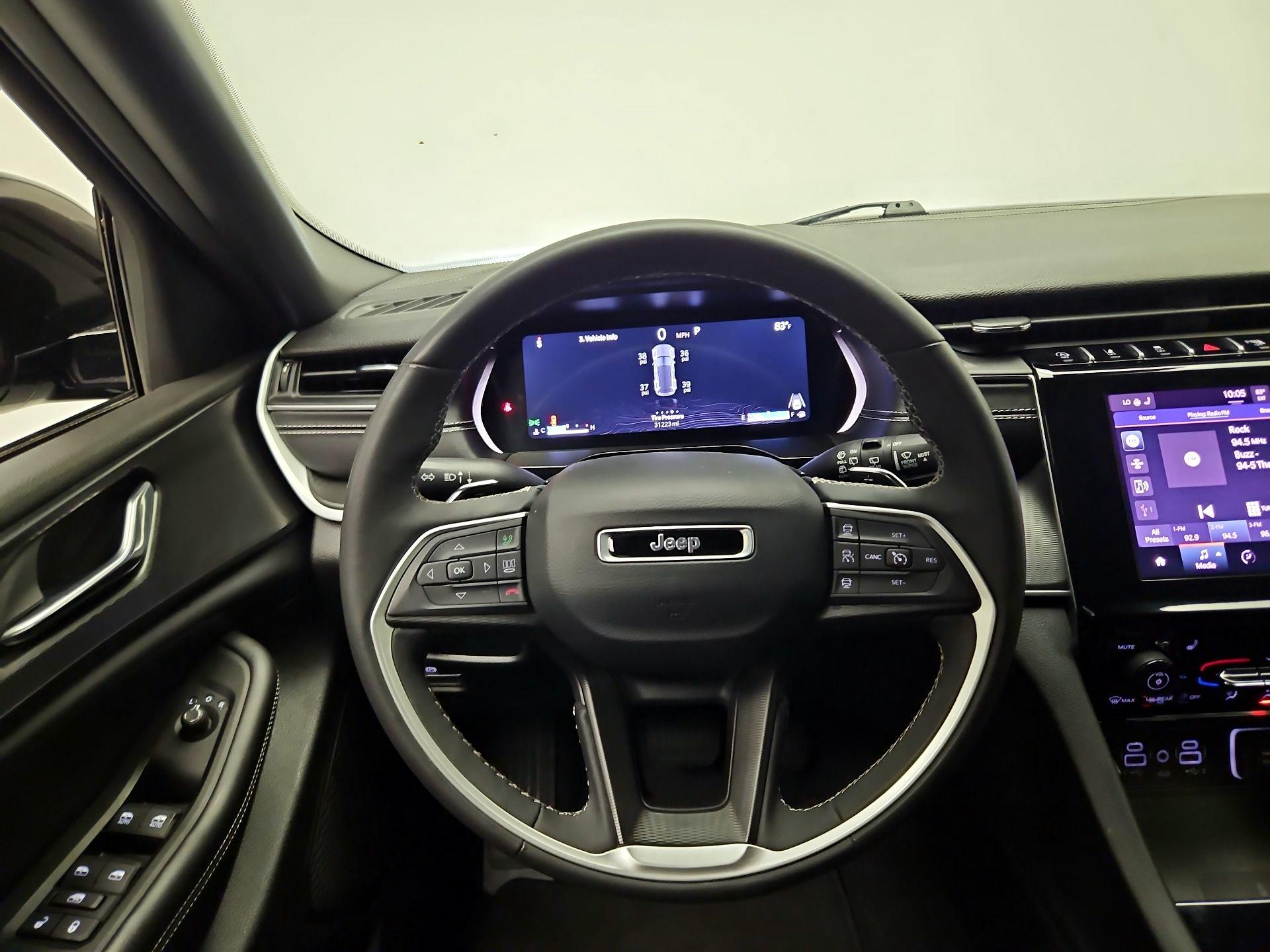 Thumbnail: 2025 Jeep Grand Cherokee - 10