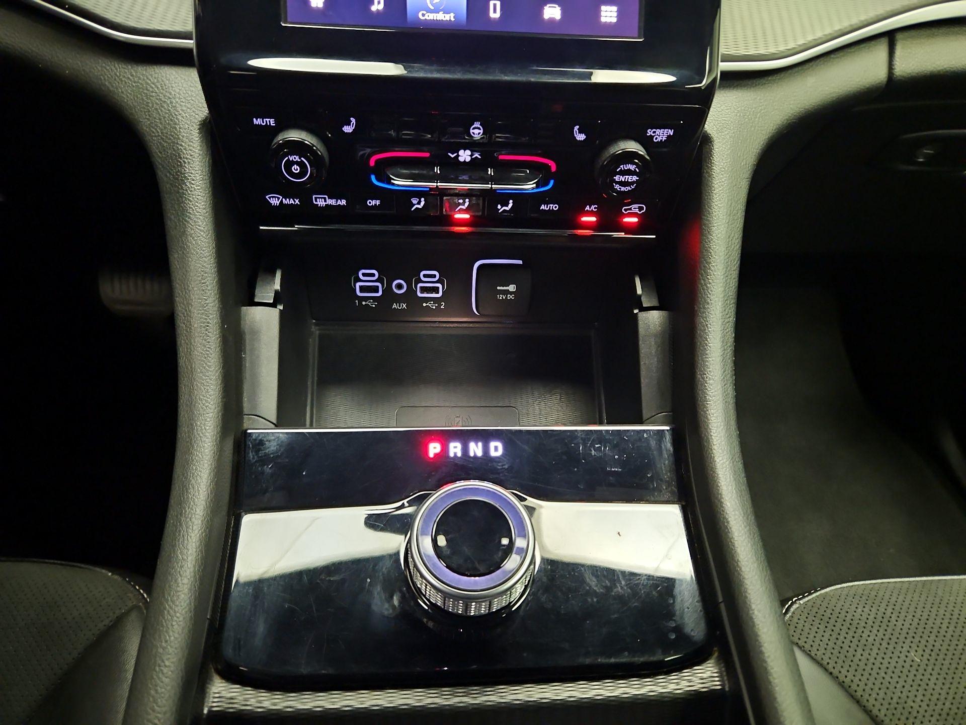 Thumbnail: 2025 Jeep Grand Cherokee - 16