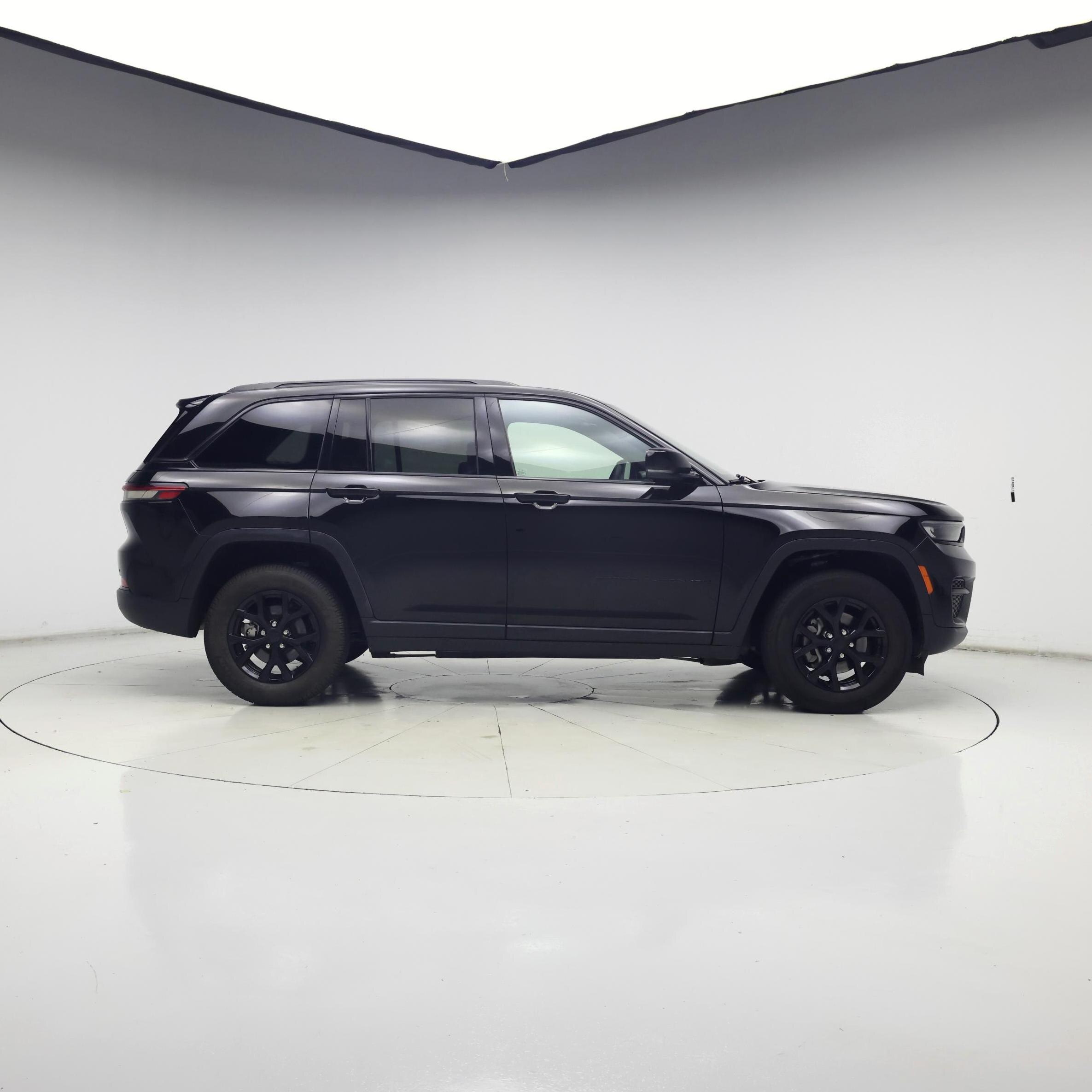 Thumbnail: 2025 Jeep Grand Cherokee - 7