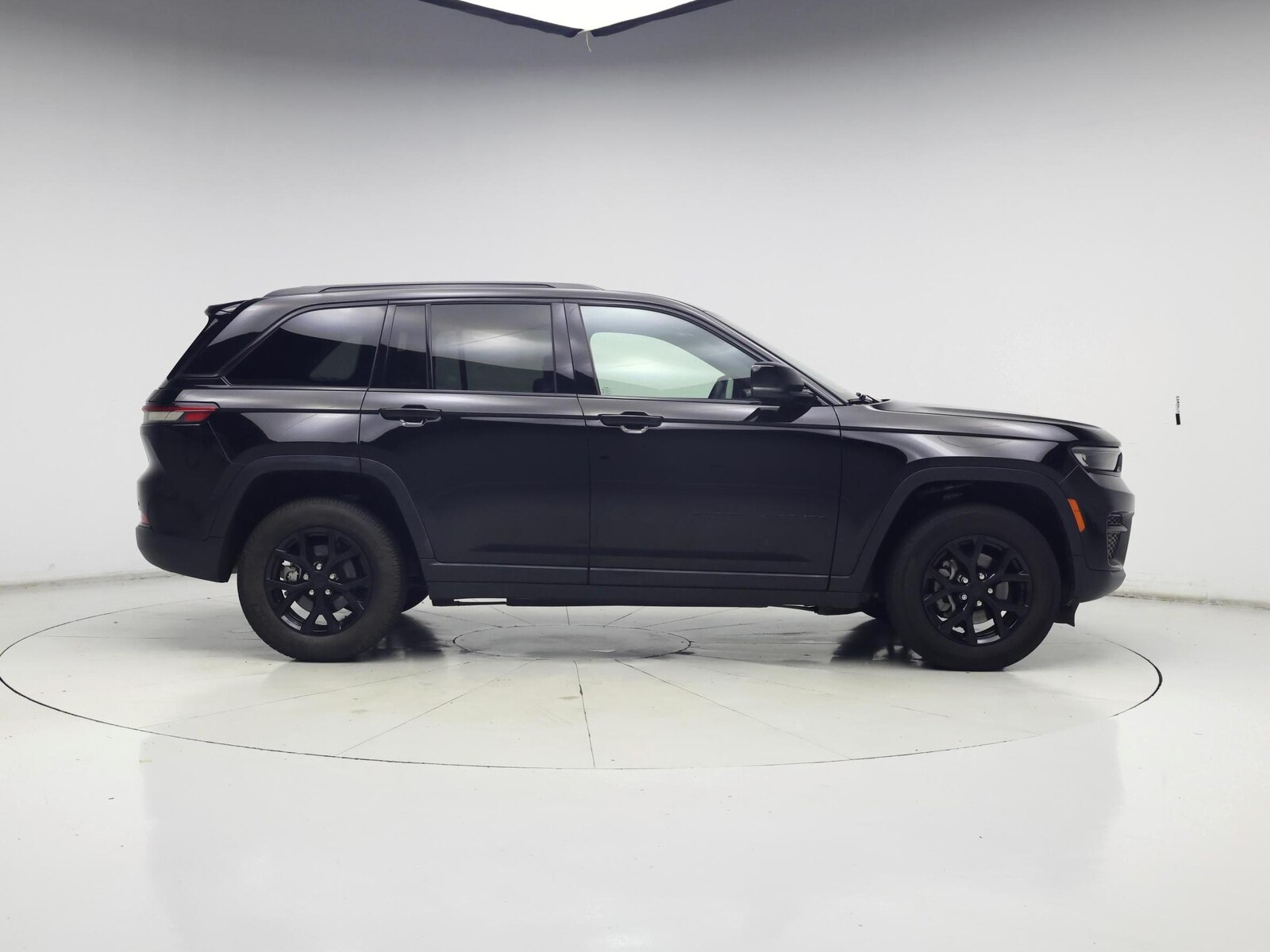 2025 Jeep Grand Cherokee Altitude, photo 8