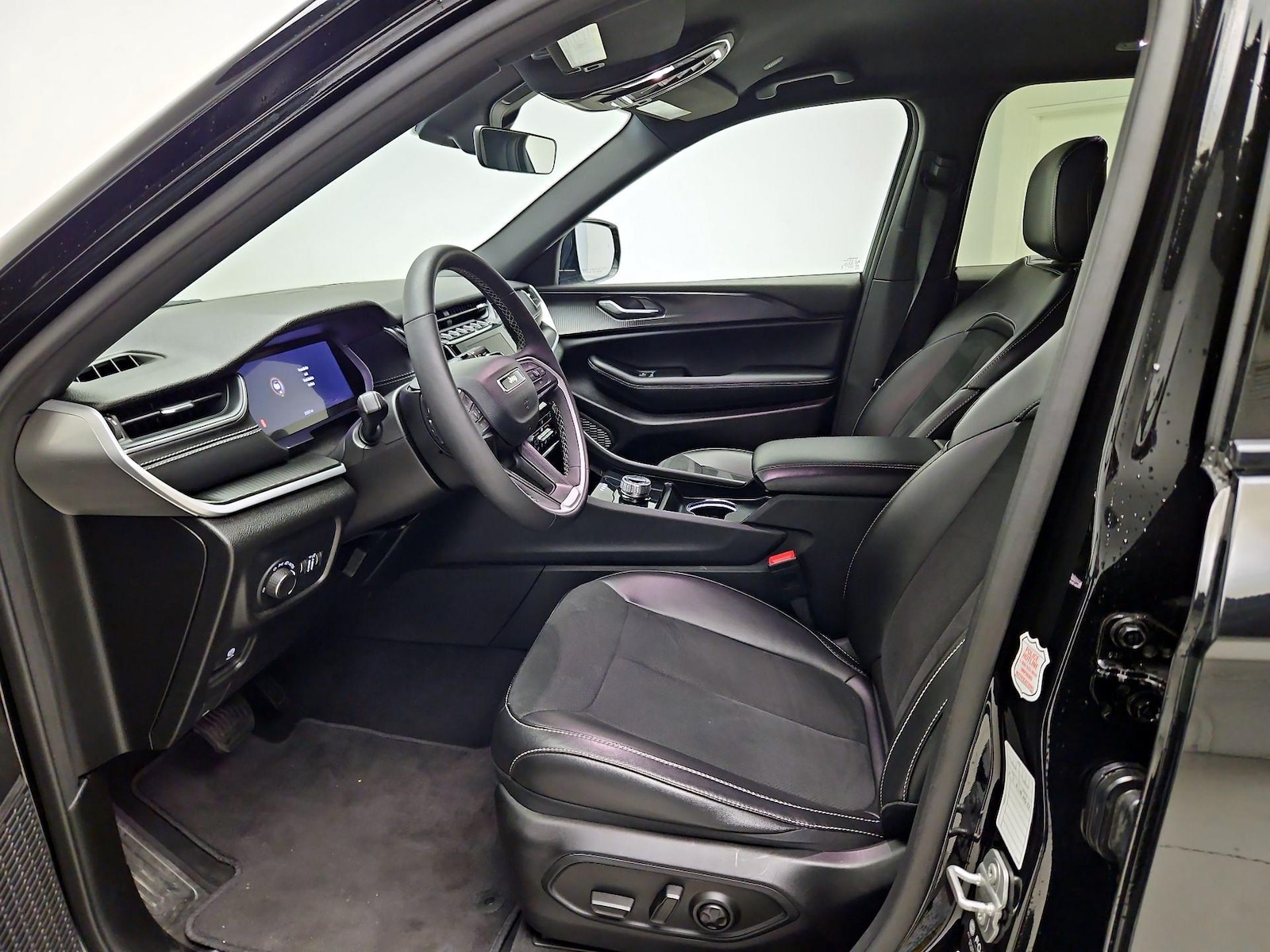 2025 Jeep Grand Cherokee Altitude - Photo 12