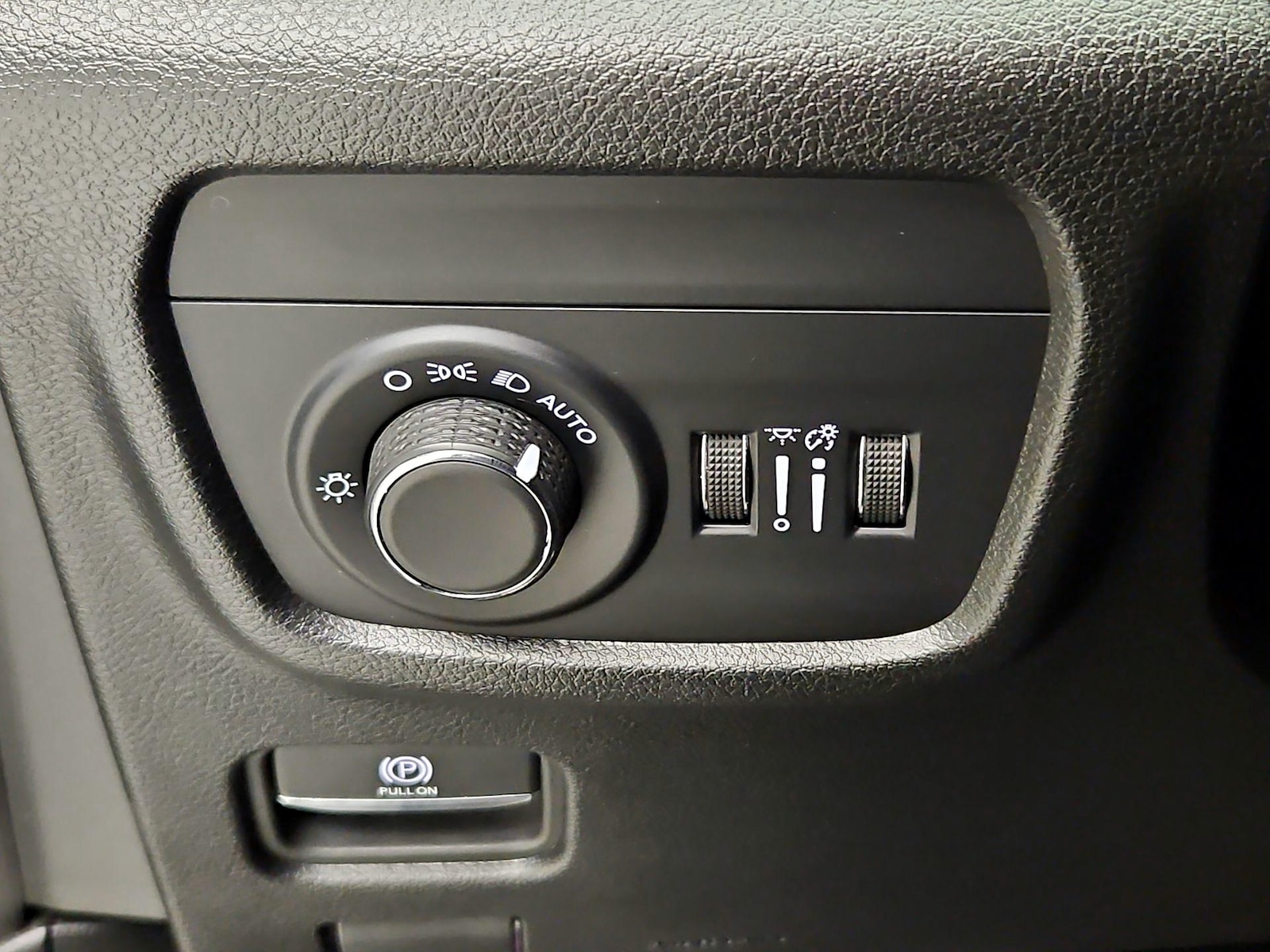 2025 Jeep Grand Cherokee Altitude - Photo 14