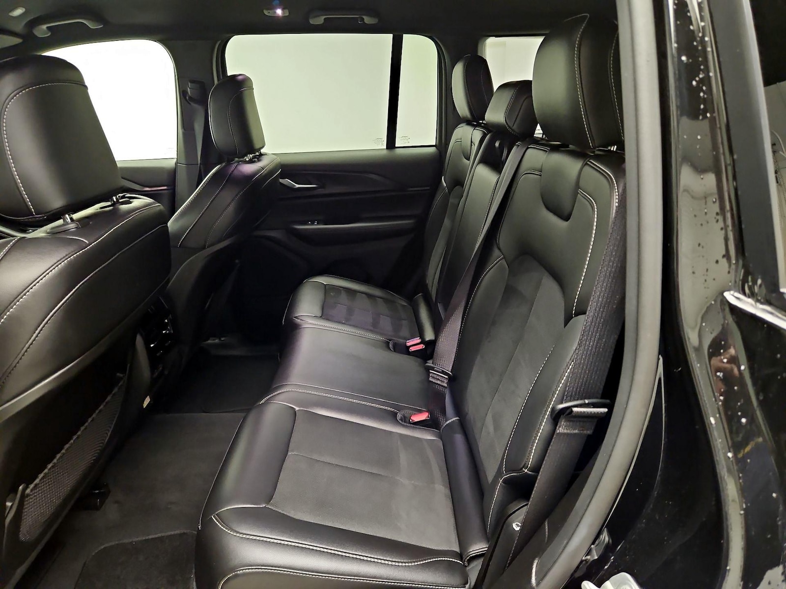 2025 Jeep Grand Cherokee Altitude - Photo 20