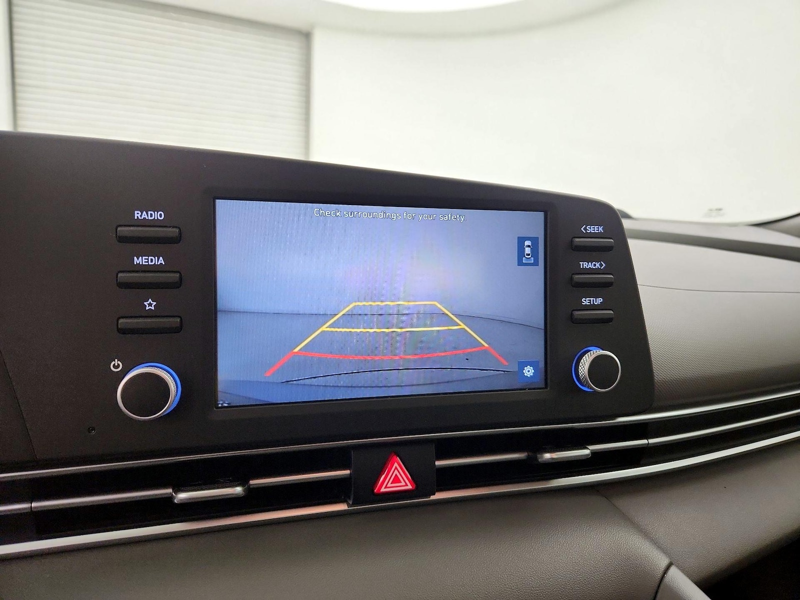 2021 Hyundai Elantra SE - Photo 15