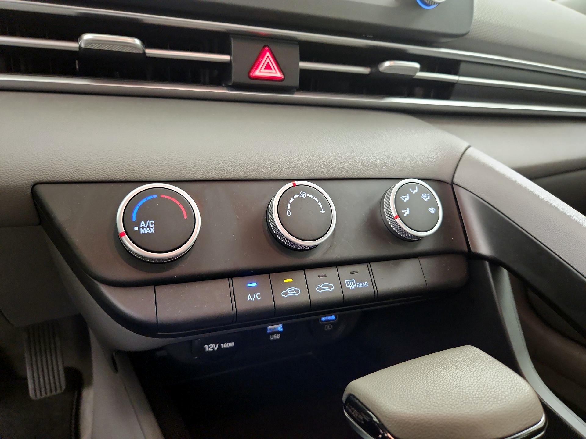 Thumbnail: 2021 Hyundai Elantra - 16