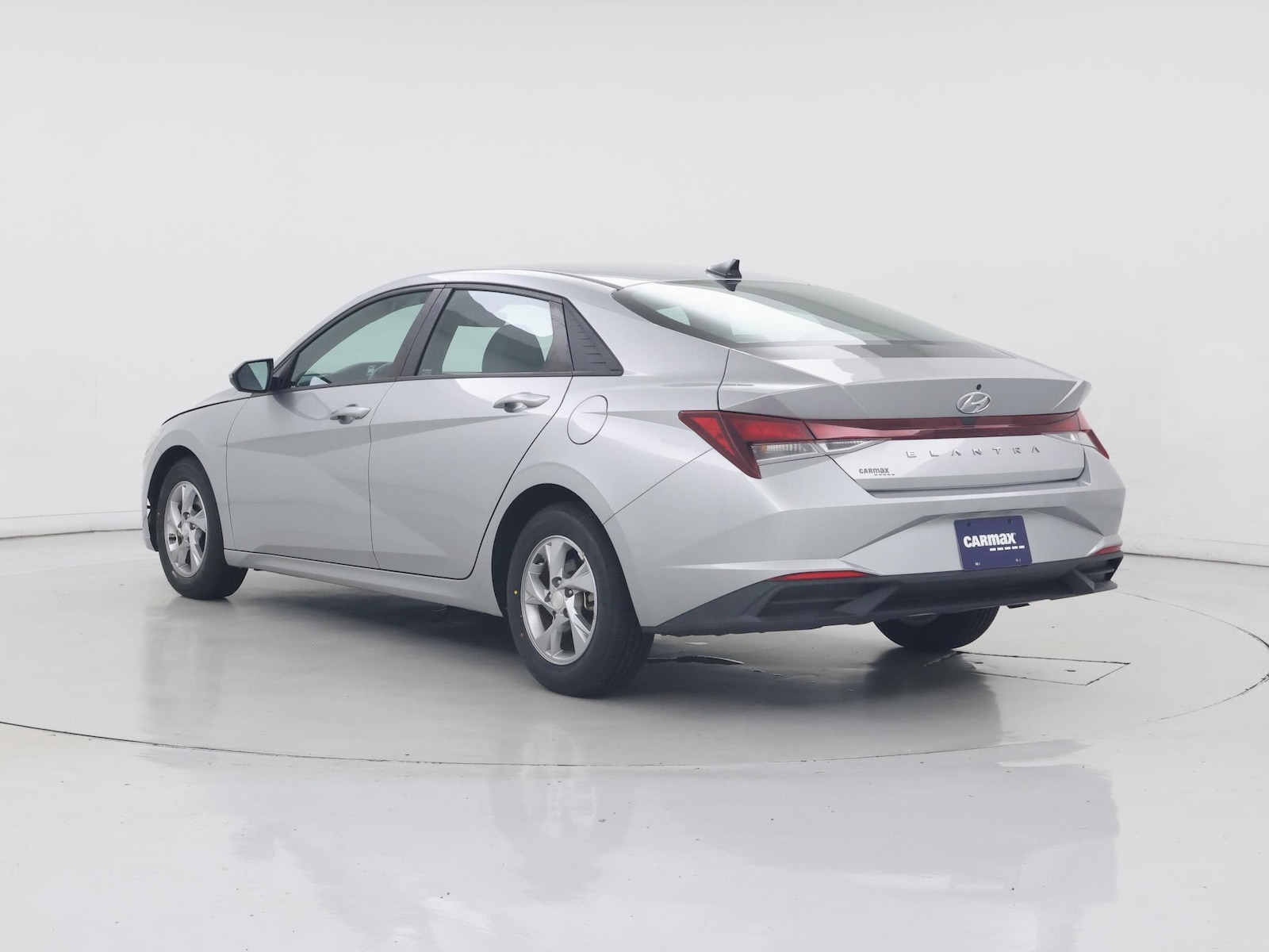 2021 Hyundai Elantra SE - Photo 3