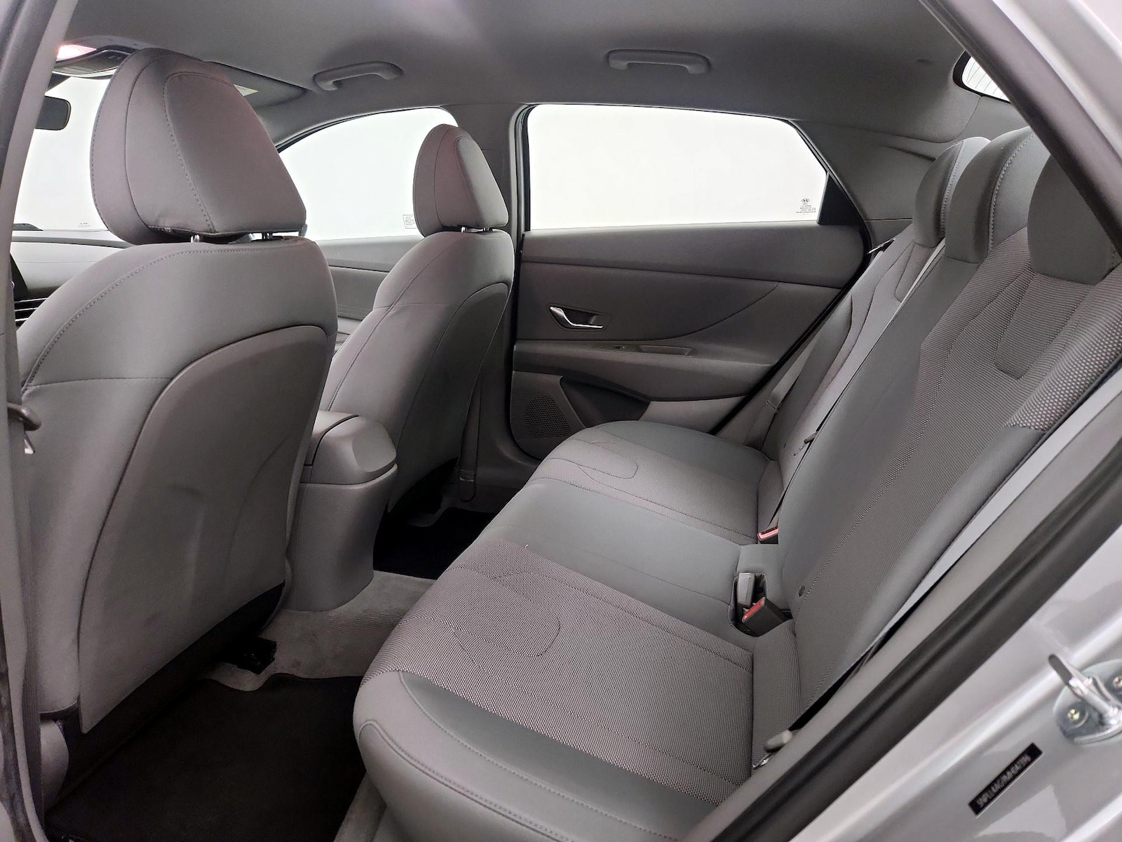 2021 Hyundai Elantra SE - Photo 20