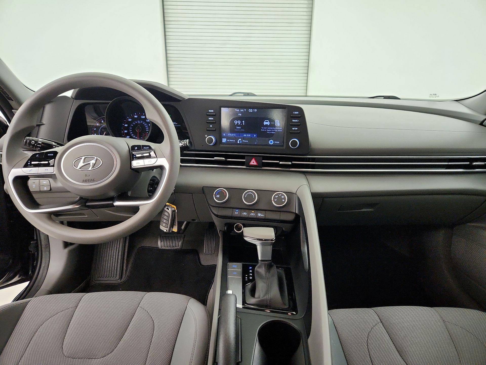Thumbnail: 2021 Hyundai Elantra - 9
