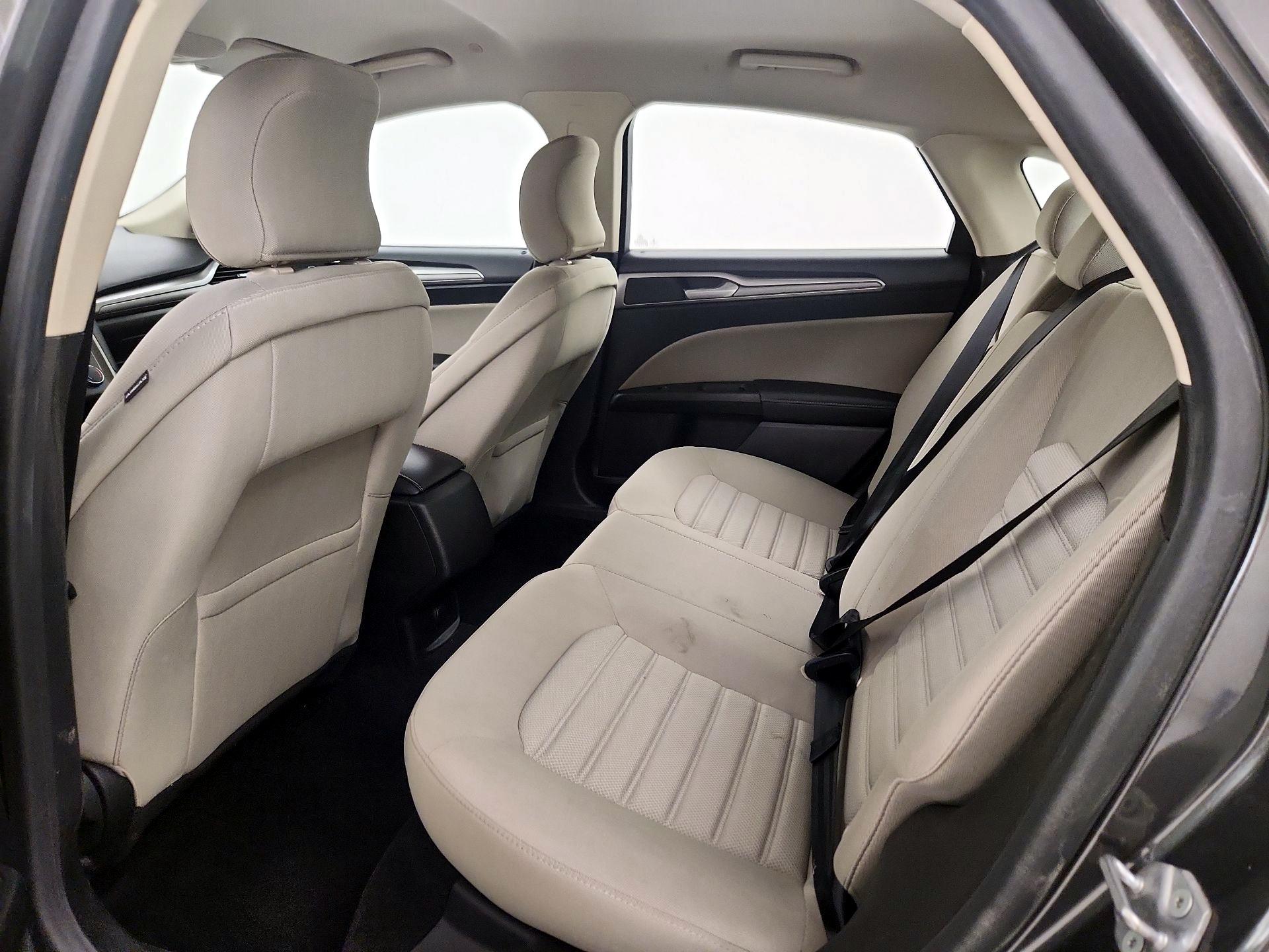 Thumbnail: 2018 Ford Fusion - 19