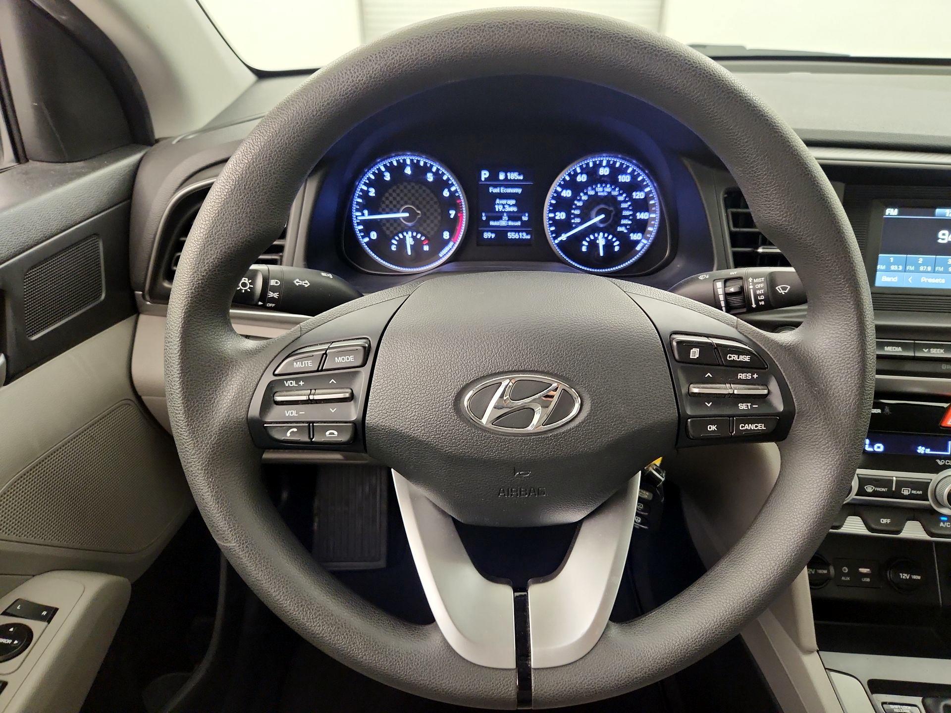 Thumbnail: 2020 Hyundai Elantra - 10