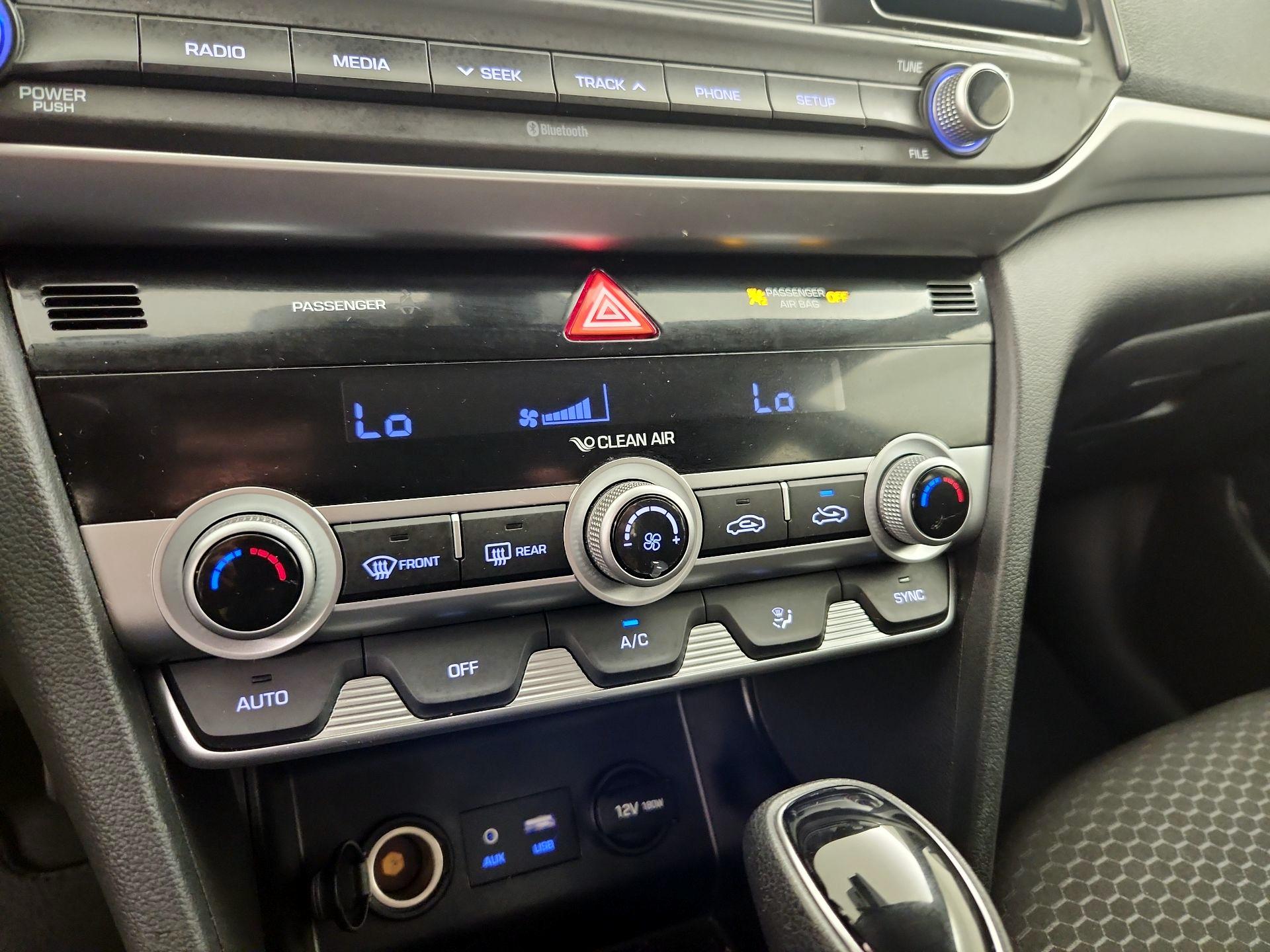Thumbnail: 2020 Hyundai Elantra - 16