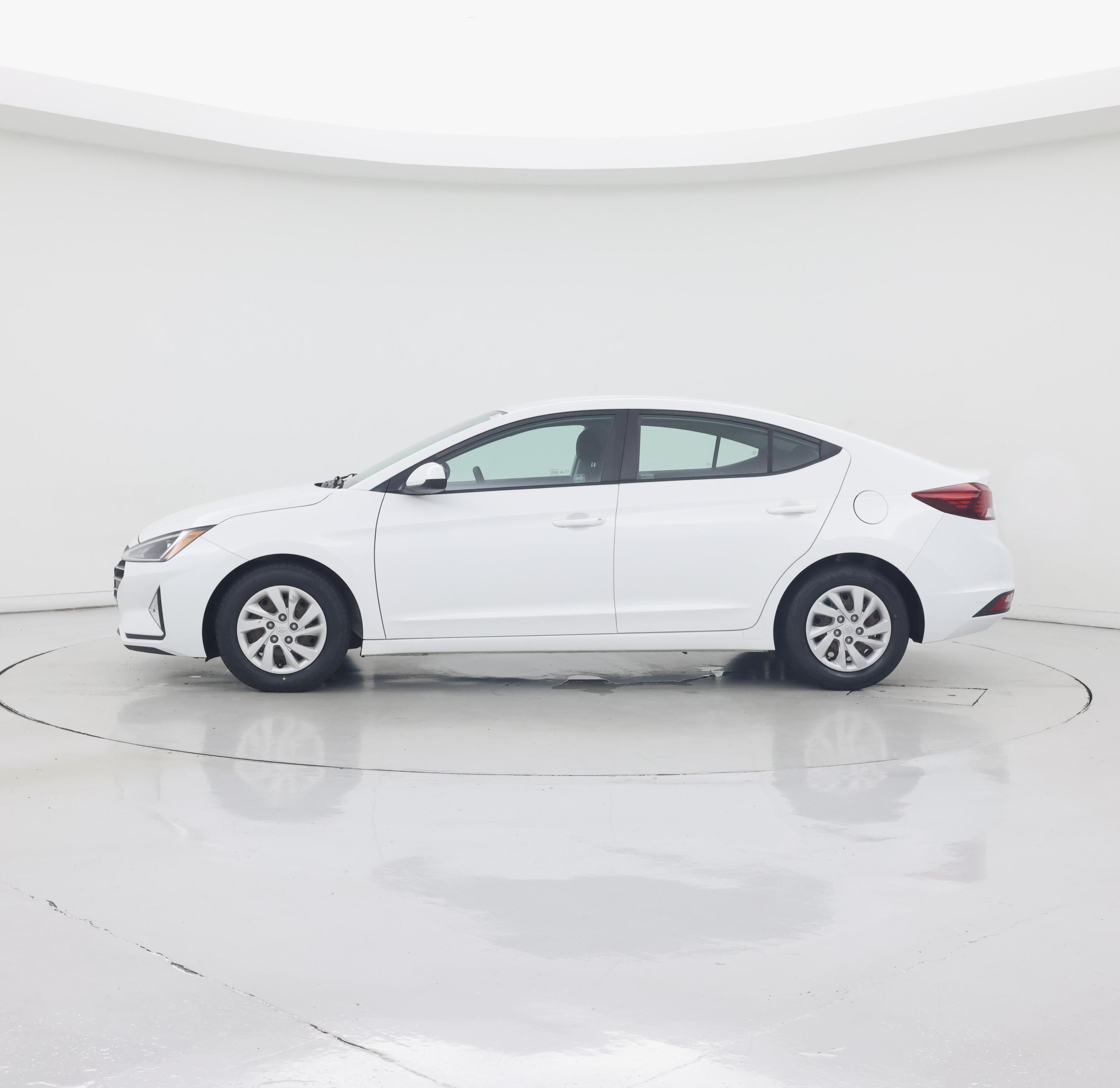 Thumbnail: 2020 Hyundai Elantra - 3