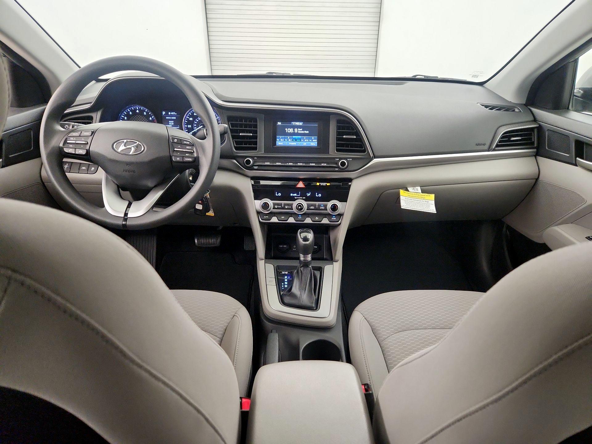 Thumbnail: 2020 Hyundai Elantra - 9