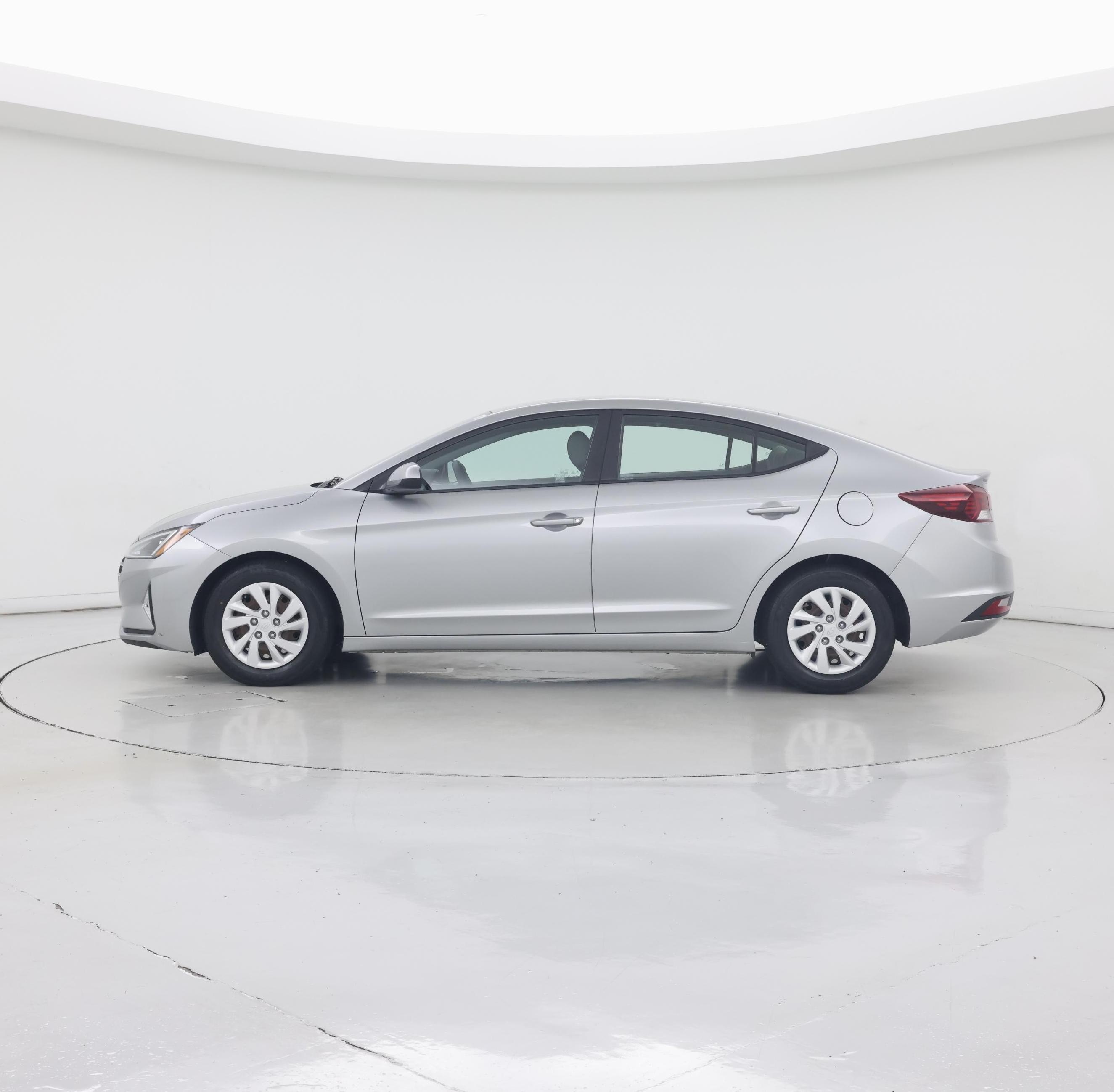 Thumbnail: 2020 Hyundai Elantra - 3