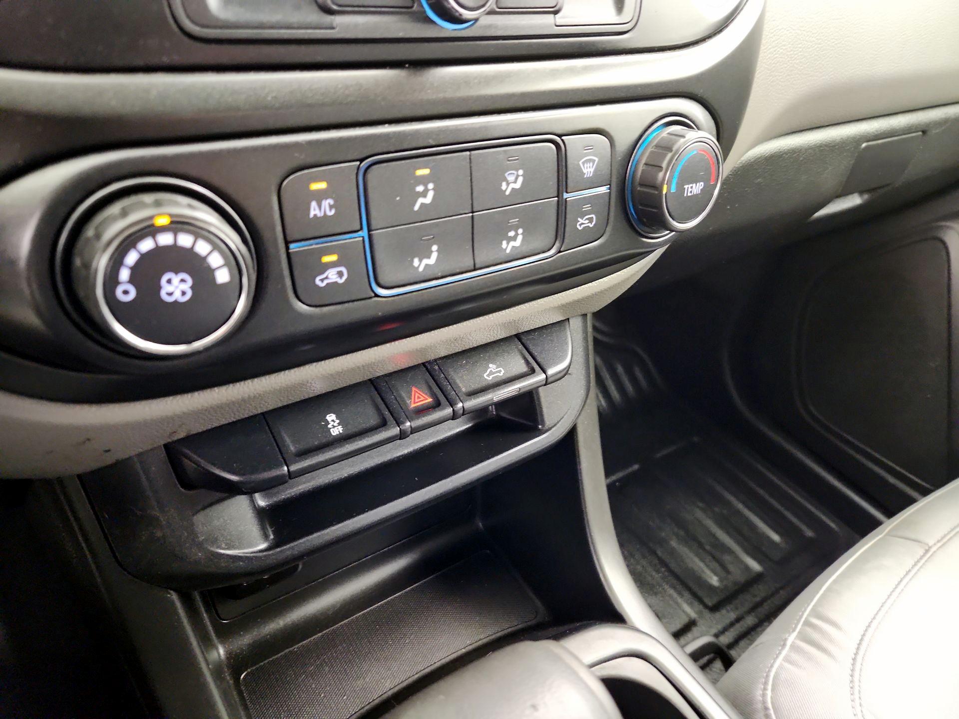 Thumbnail: 2019 Chevrolet Colorado - 16