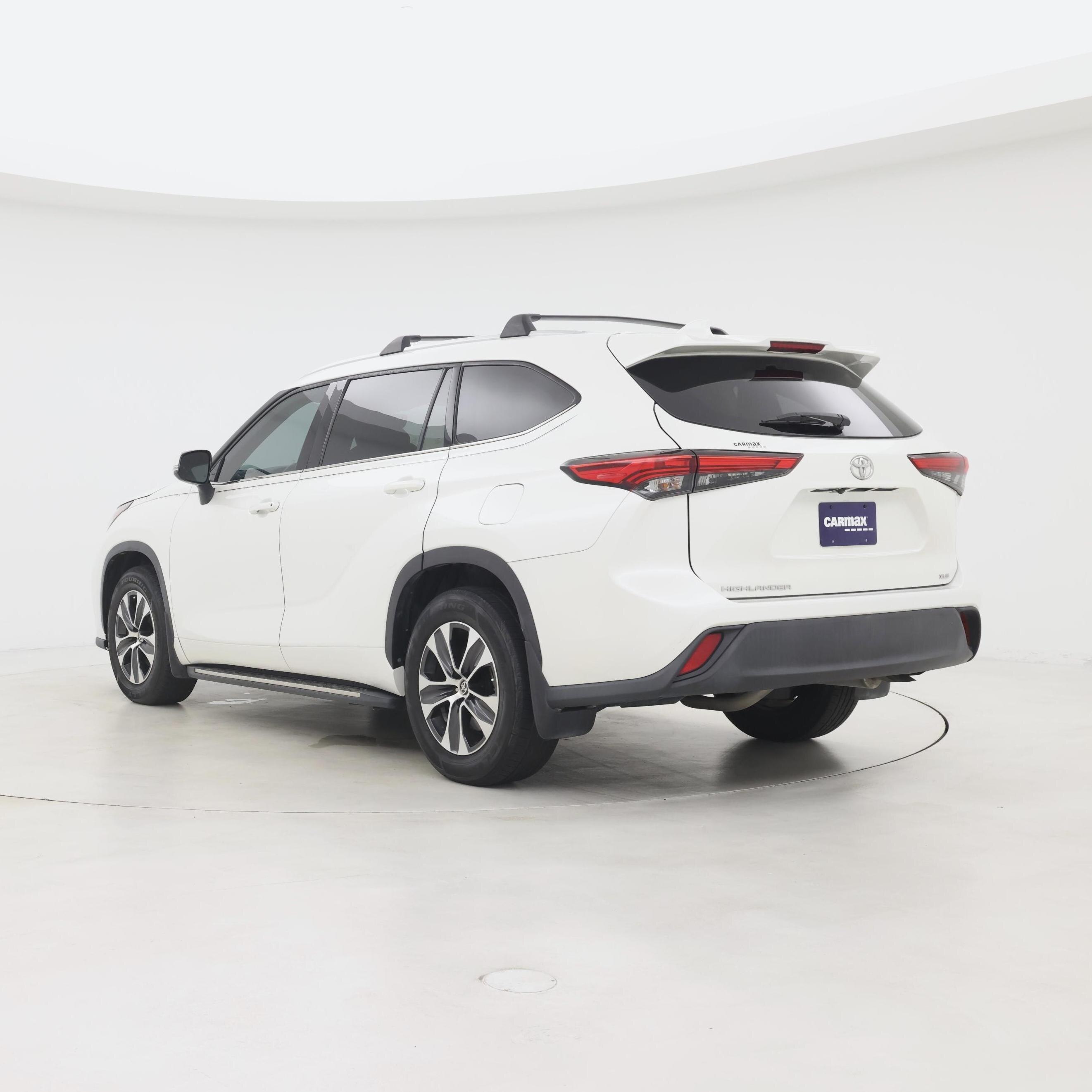 Thumbnail: 2021 Toyota Highlander - 2