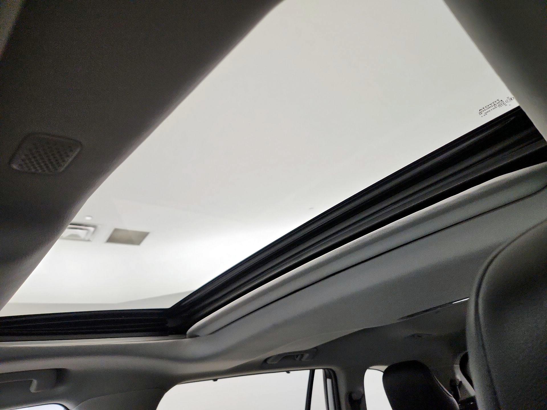 Thumbnail: 2021 Toyota Highlander - 19