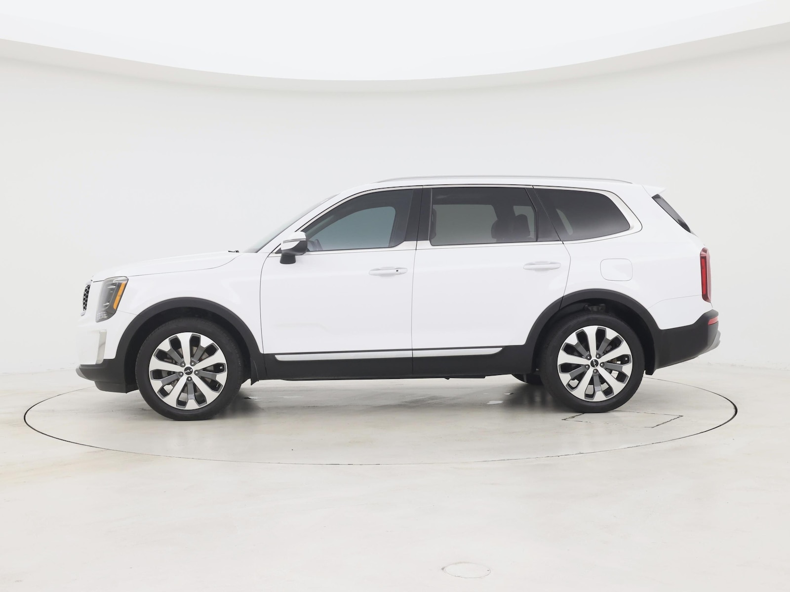 2022 Kia Telluride S - Photo 4