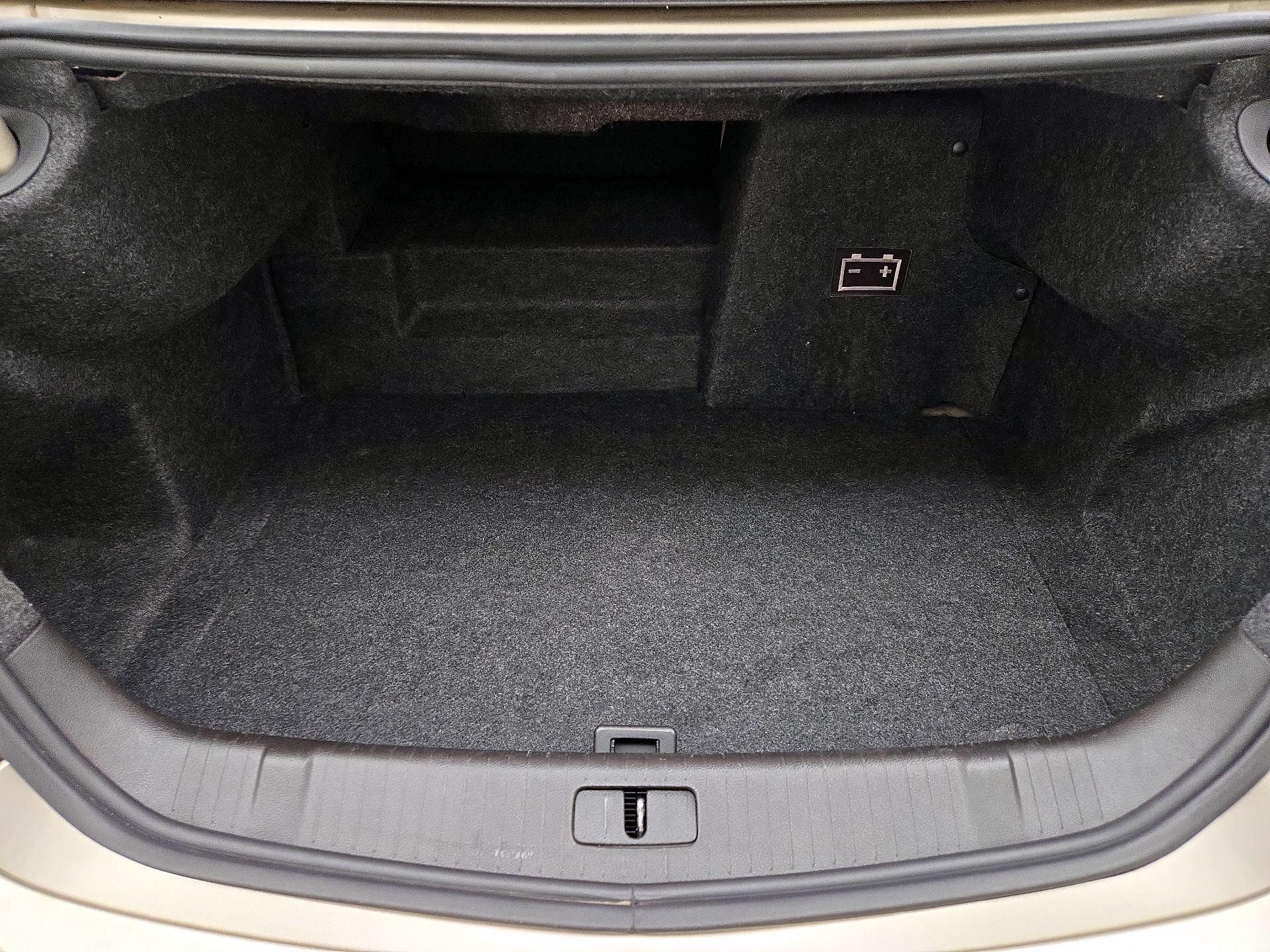Thumbnail: 2014 Buick LaCrosse - 20