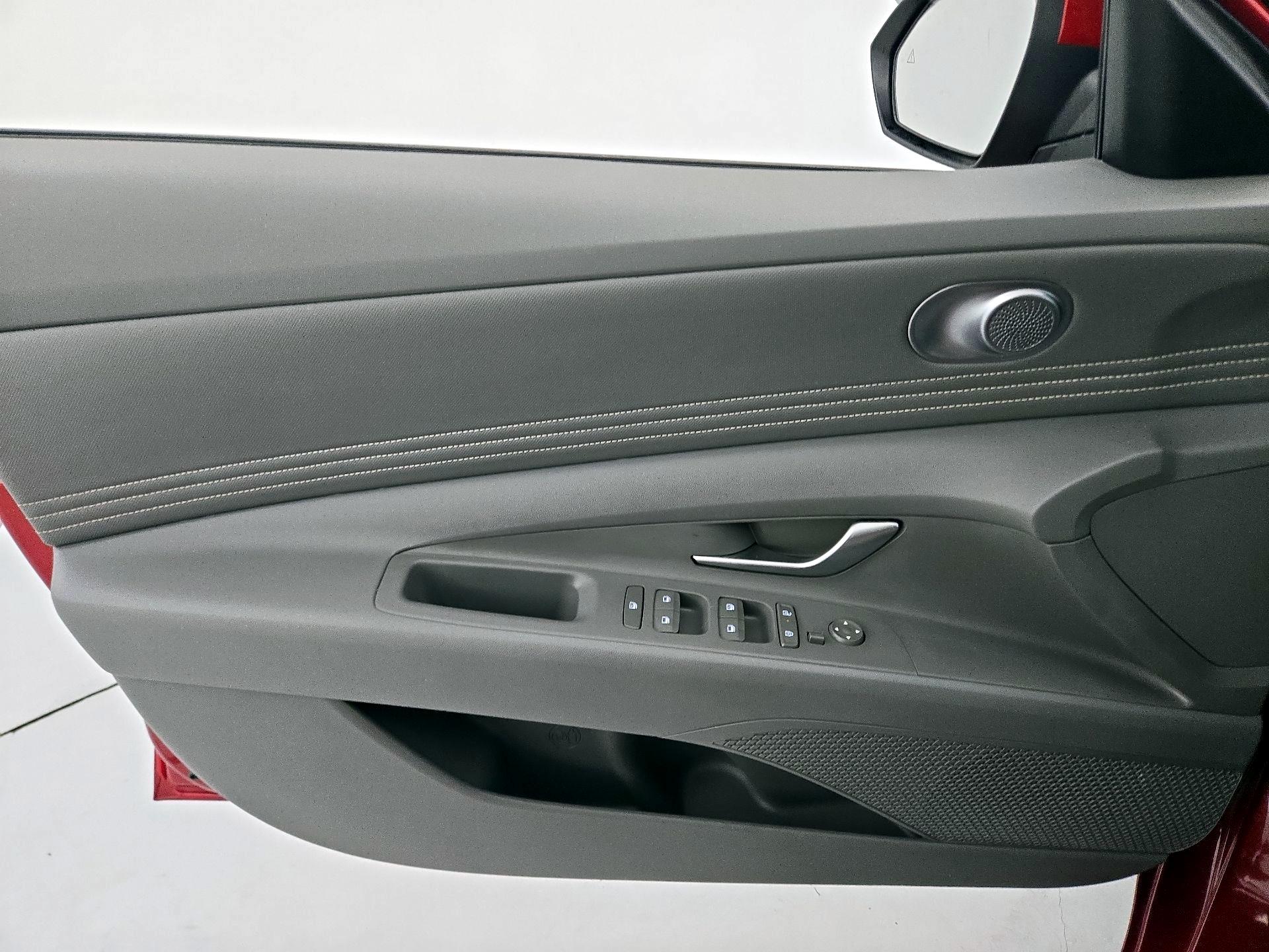 Thumbnail: 2025 Hyundai Elantra - 12