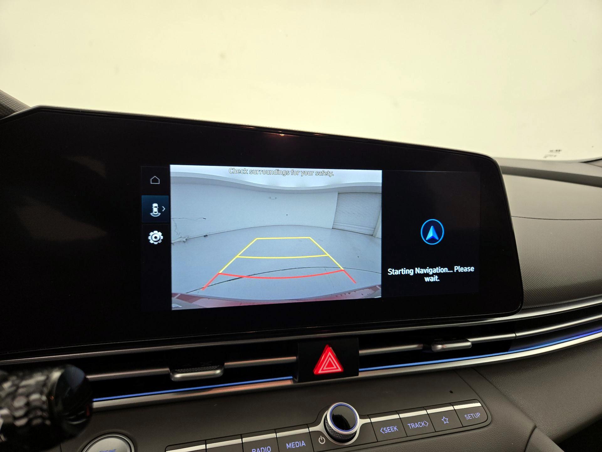 Thumbnail: 2025 Hyundai Elantra - 15