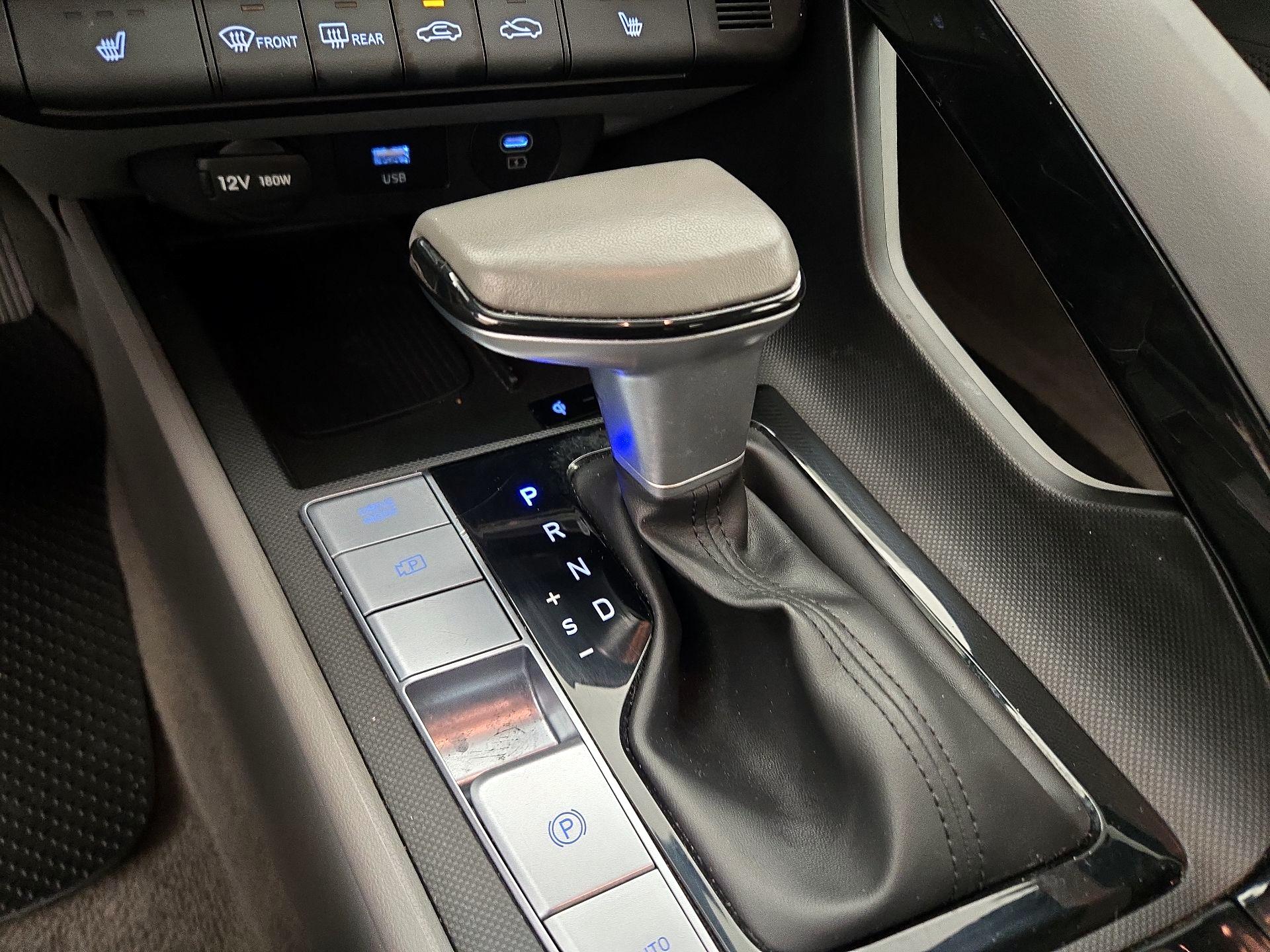 Thumbnail: 2025 Hyundai Elantra - 18