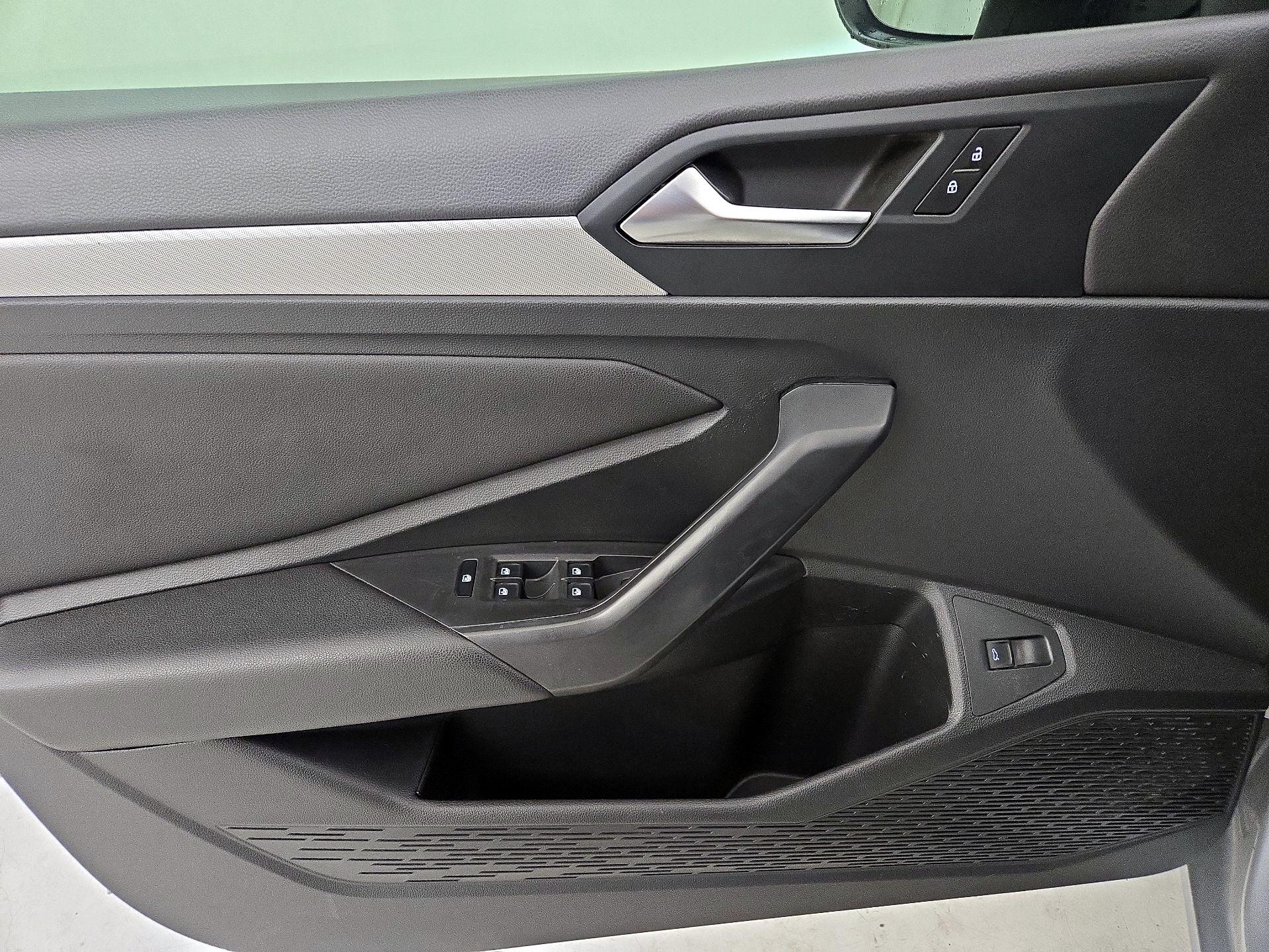 Thumbnail: 2020 Volkswagen Jetta - 12