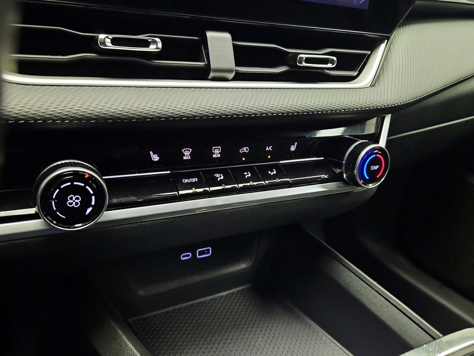 2025 Chevrolet Equinox LT - Photo 18