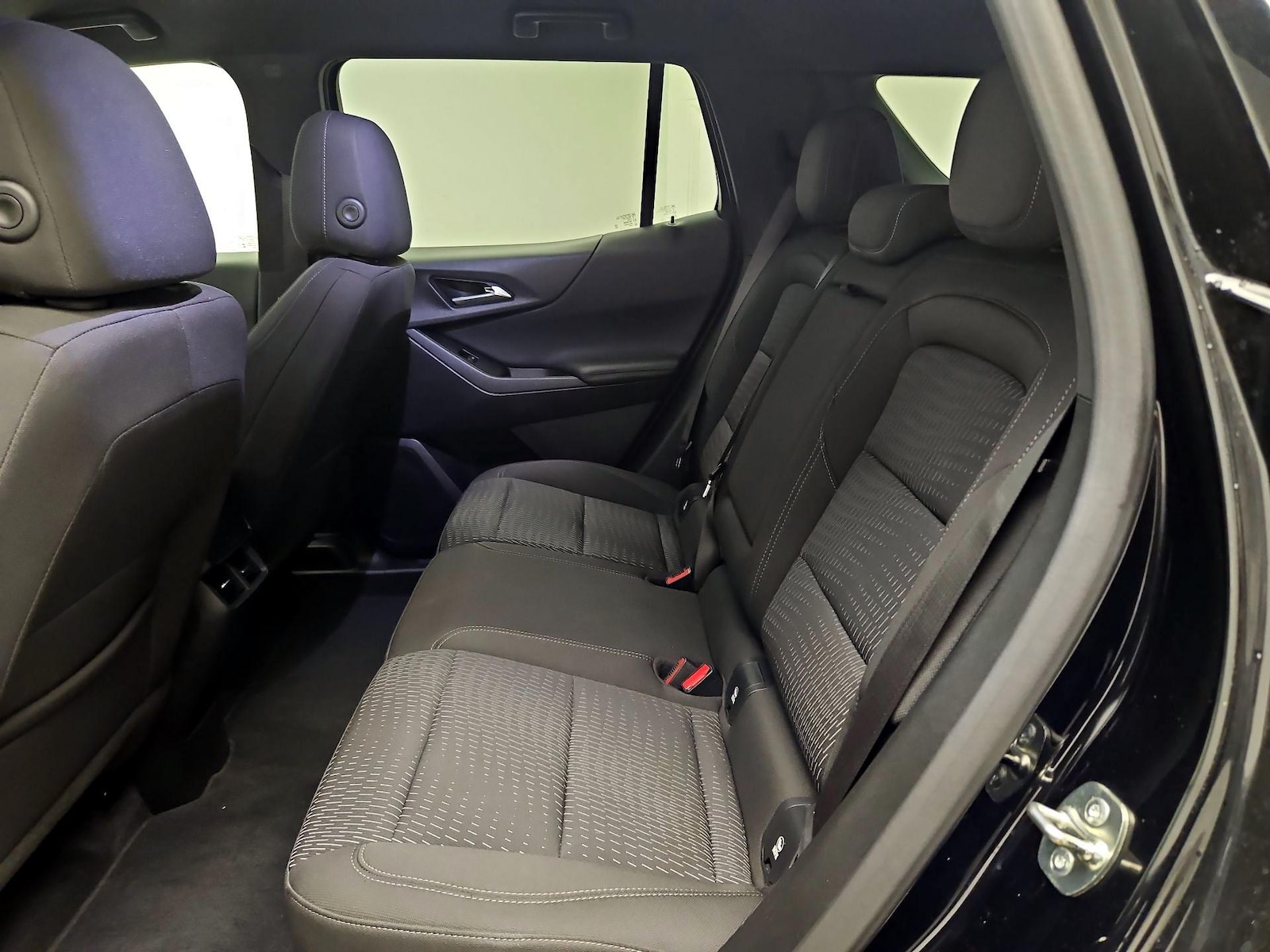 2025 Chevrolet Equinox LT - Photo 21