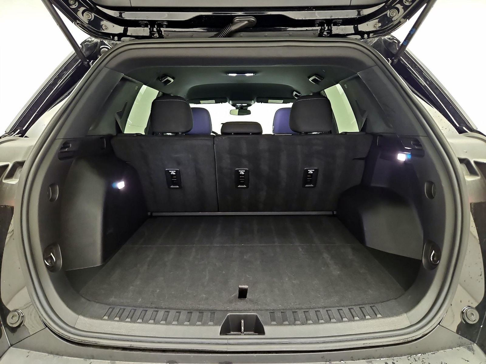 2025 Chevrolet Equinox LT - Photo 22