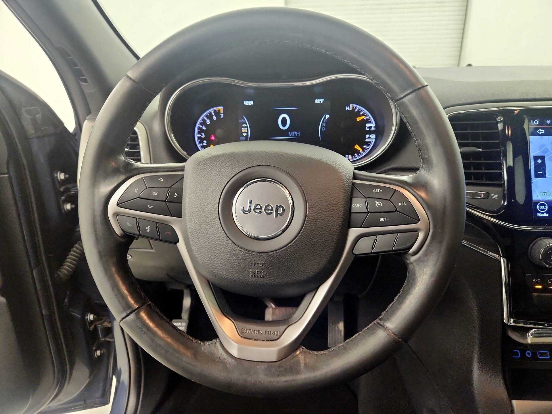 Thumbnail: 2020 Jeep Grand Cherokee - 10