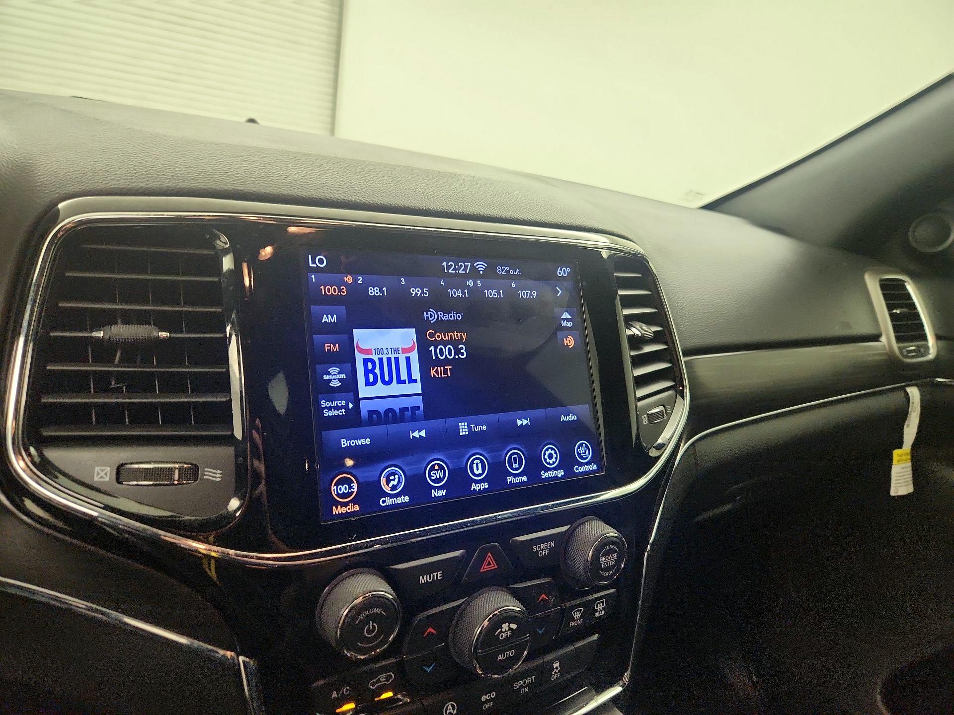 Thumbnail: 2020 Jeep Grand Cherokee - 16
