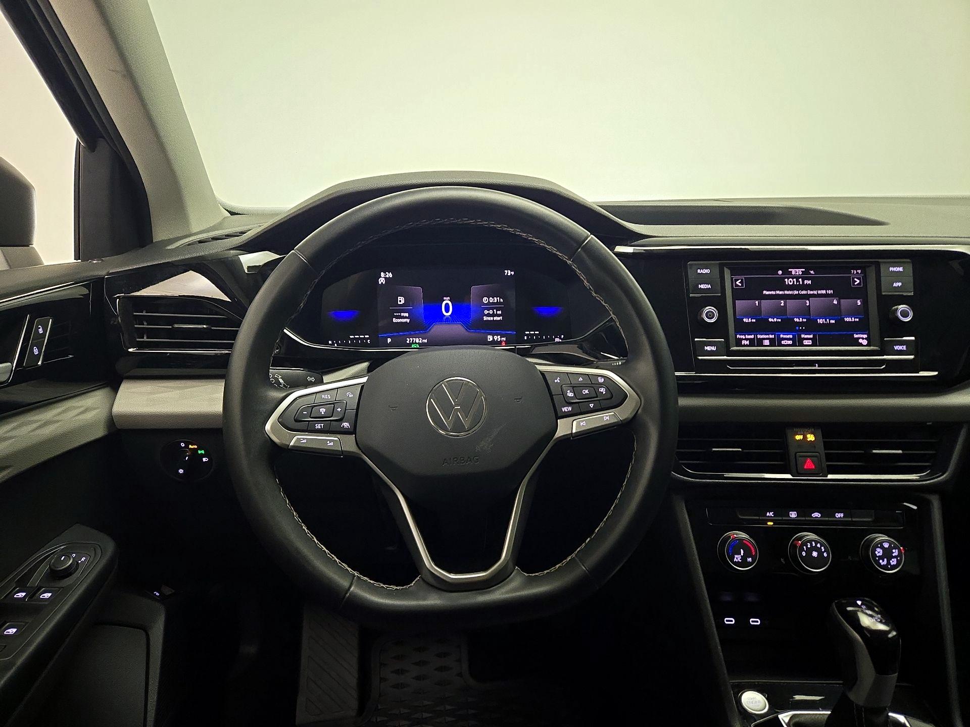 Thumbnail: 2024 Volkswagen Taos - 10