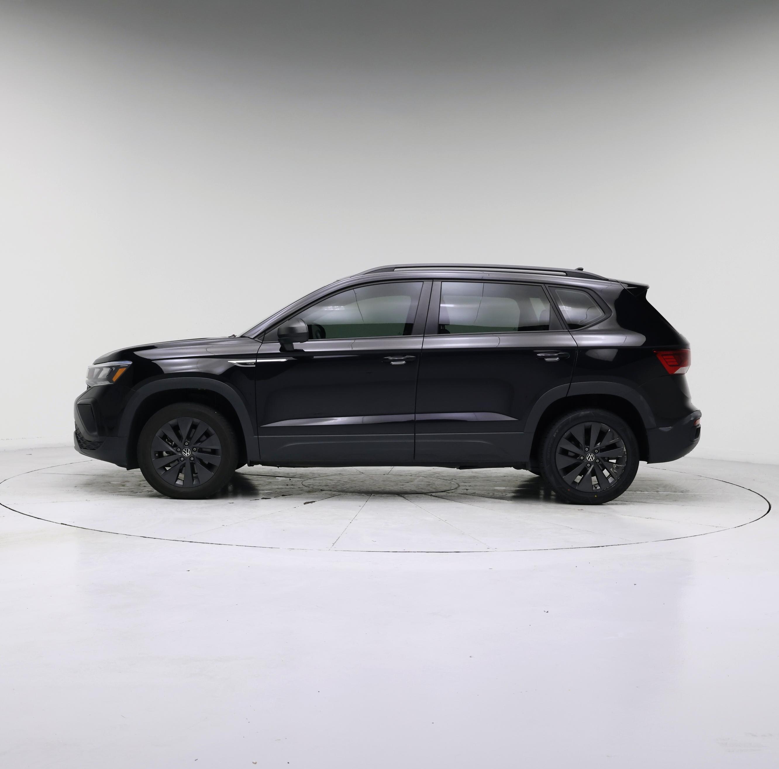Thumbnail: 2024 Volkswagen Taos - 3