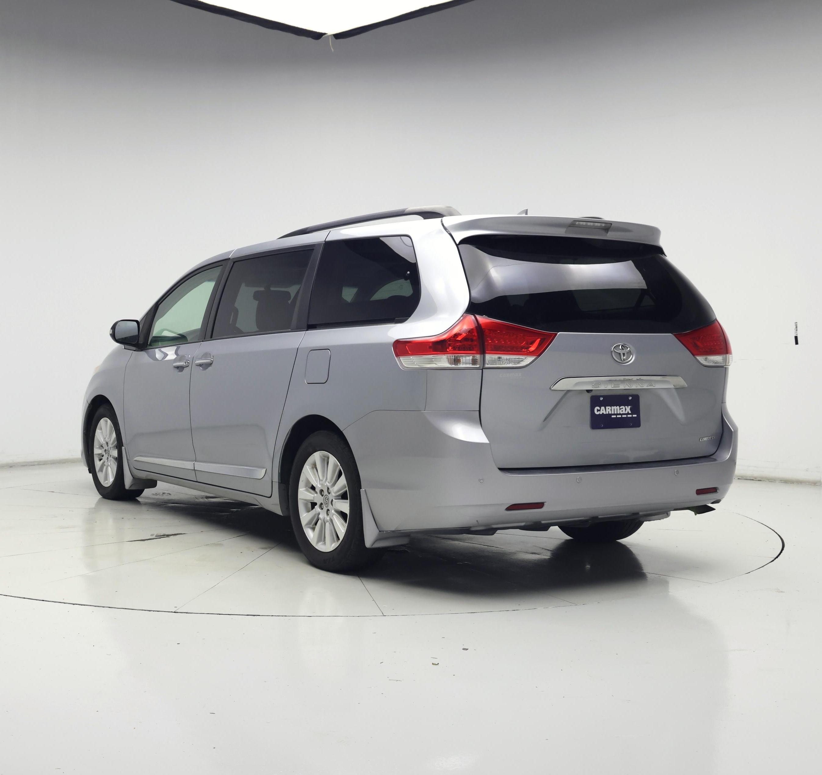 Thumbnail: 2014 Toyota Sienna - 2