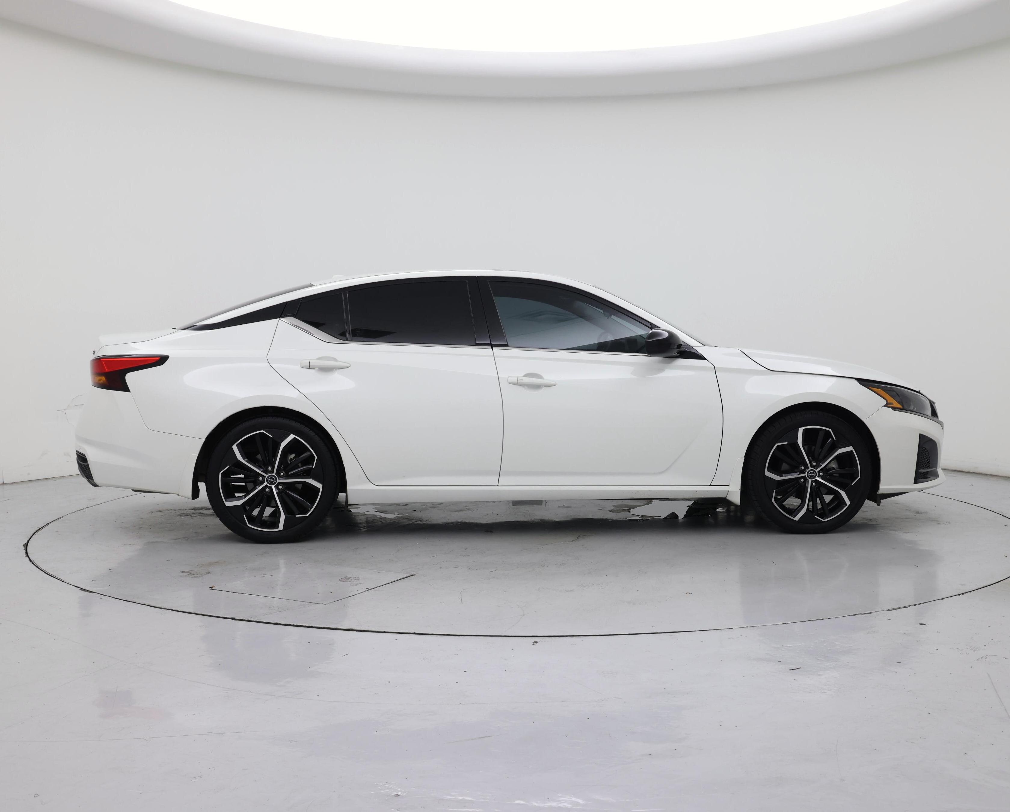 Thumbnail: 2024 Nissan Altima - 7